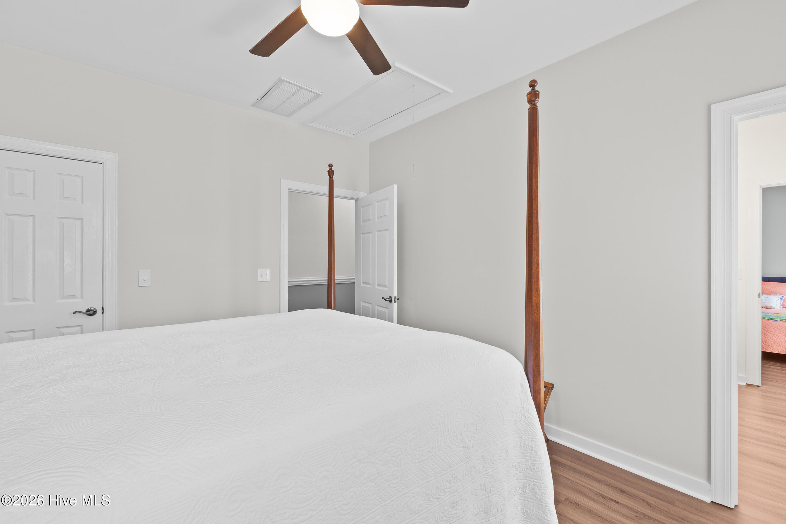 102 Coral Cove Property Photo 43