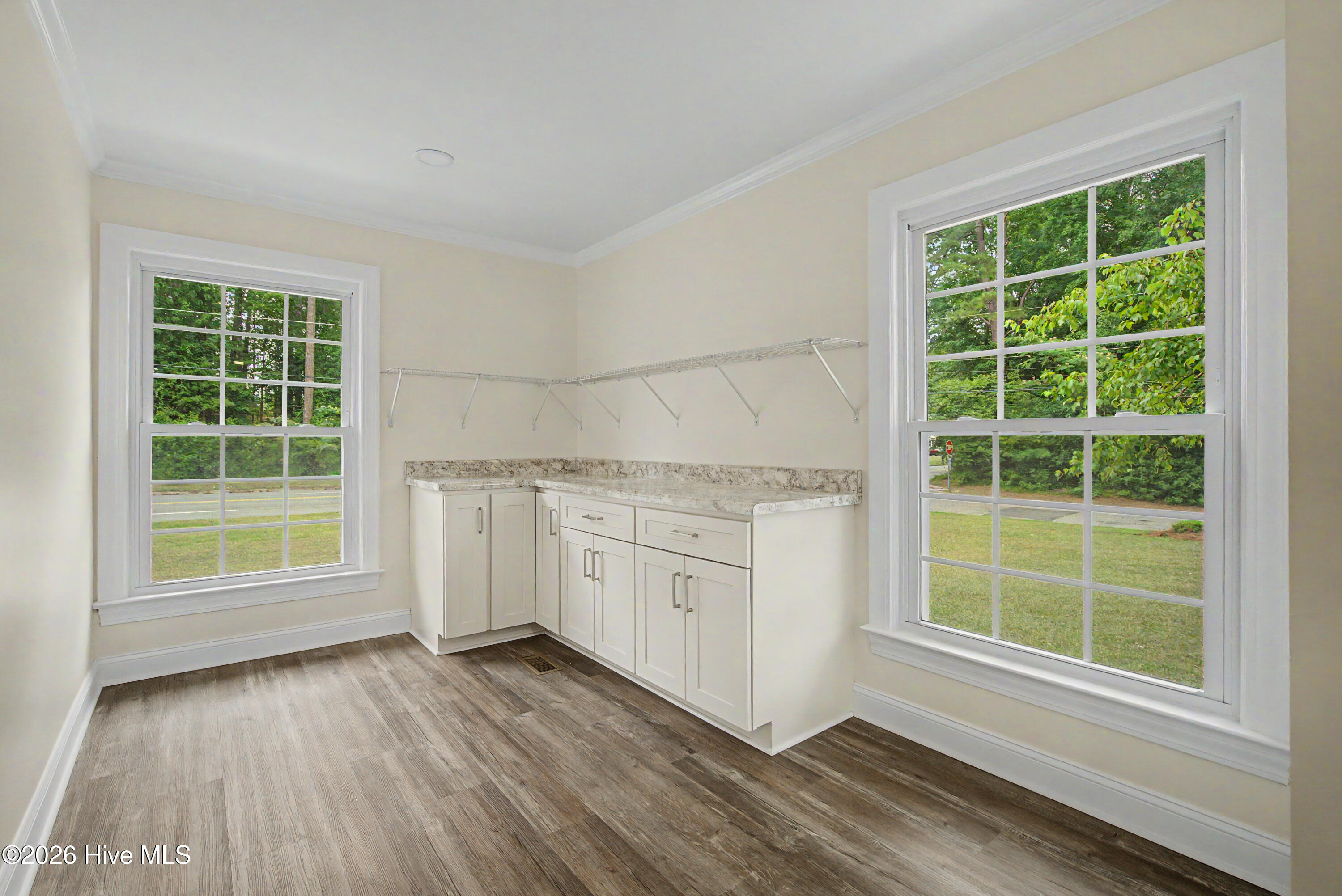 2900 Carey Road Property Photo 7