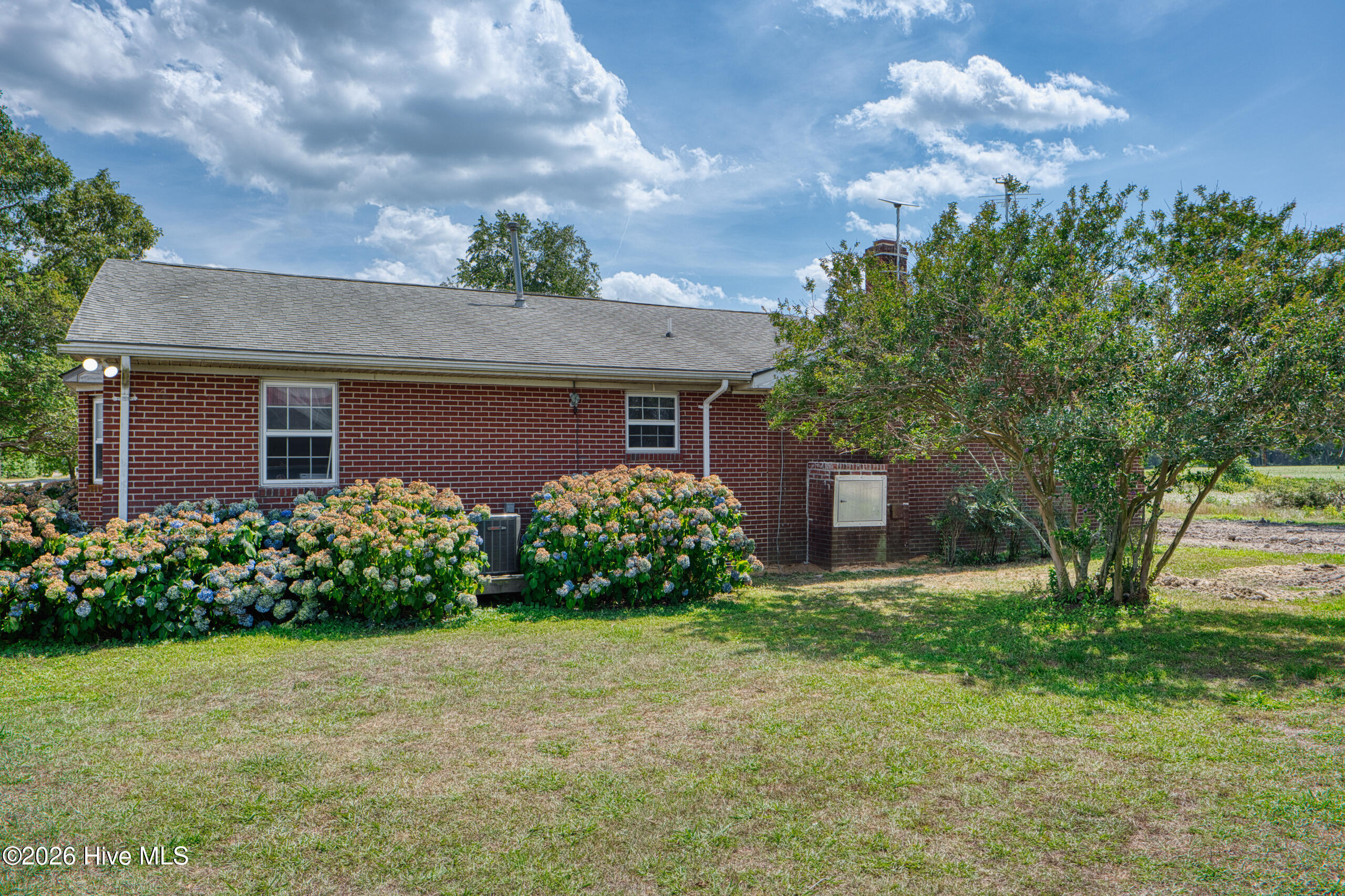 653 Cypress Shores Road Property Photo 14