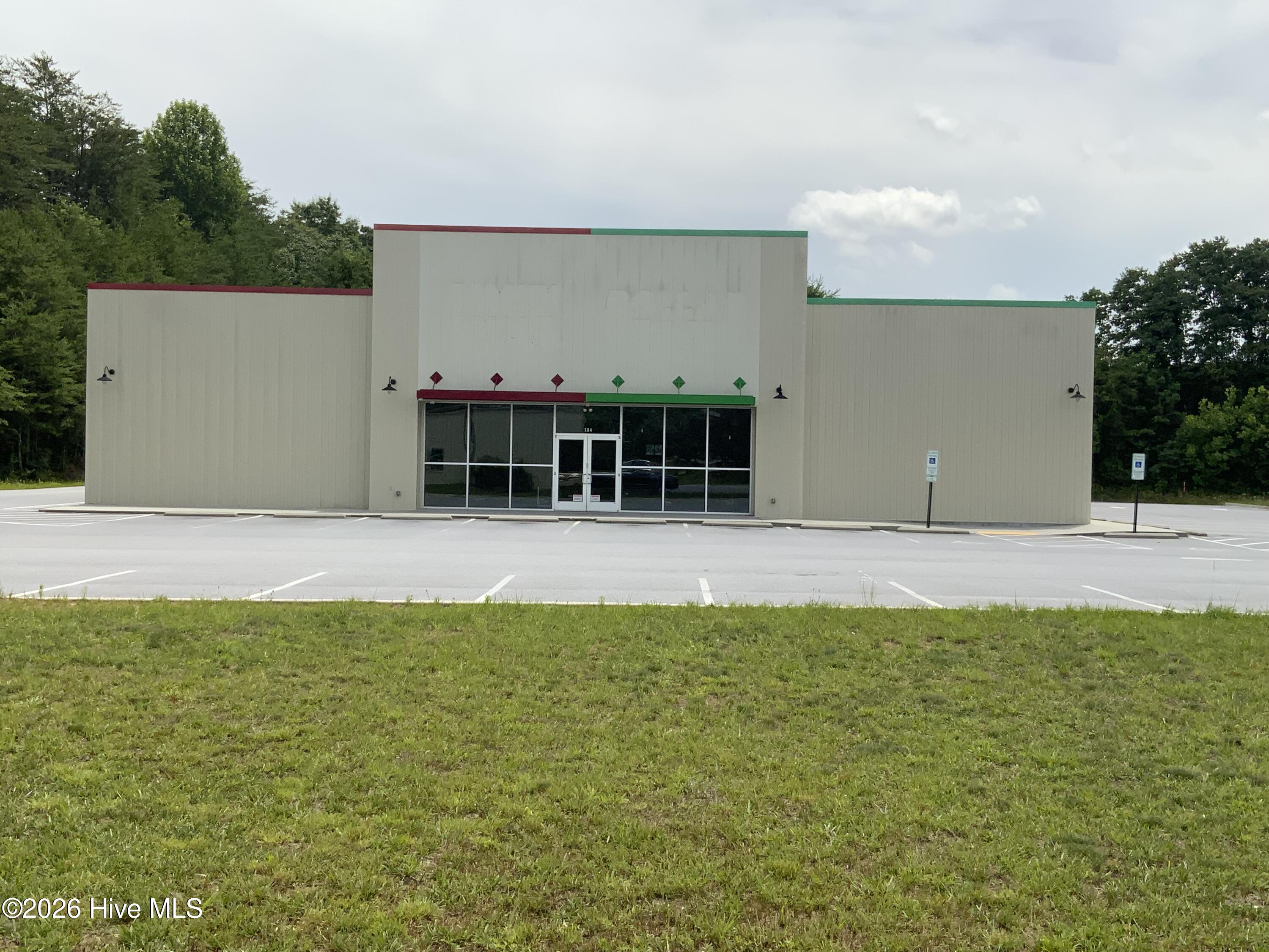 104 Hwy 64 E Property Photo 4