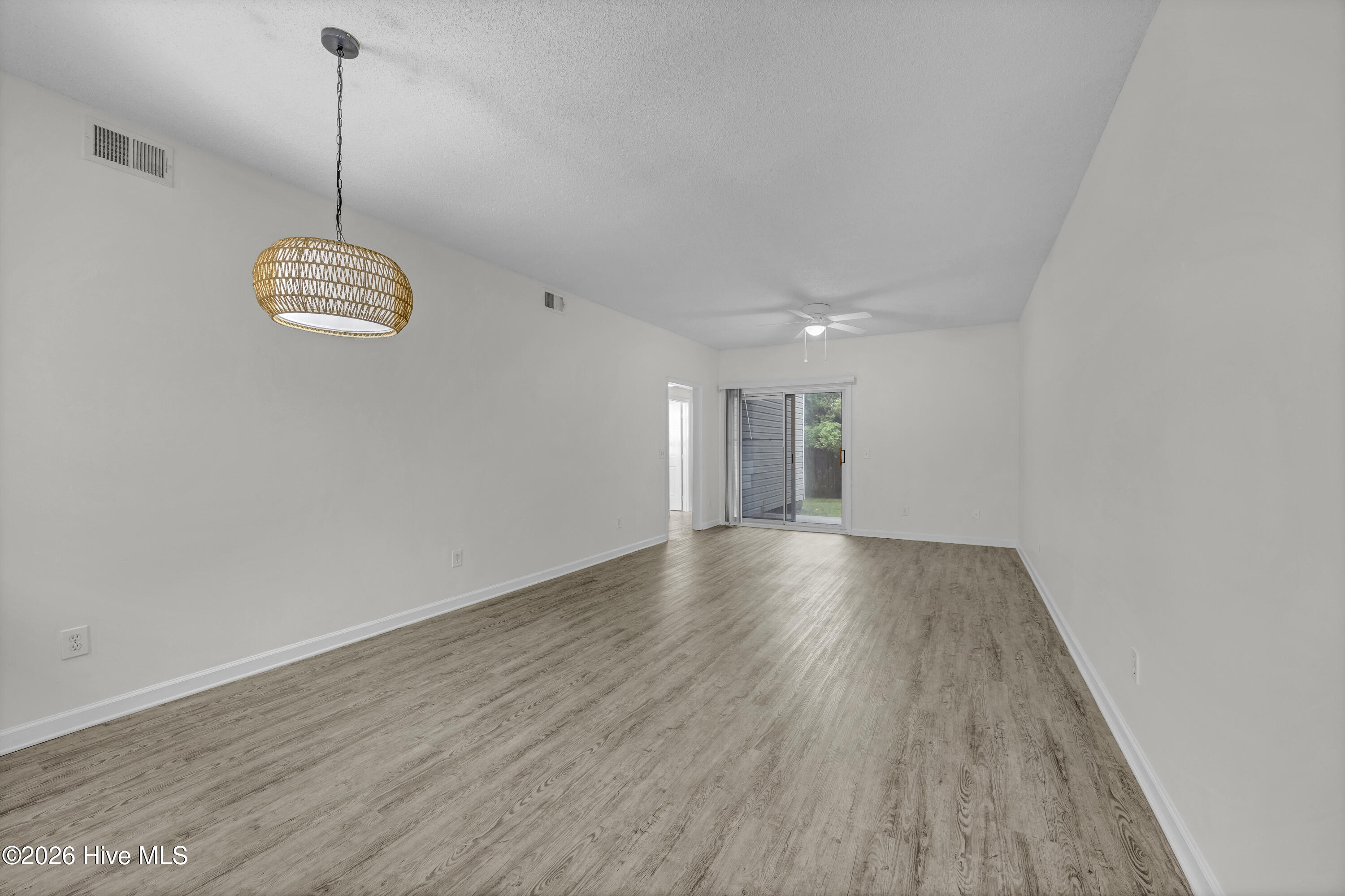 733 Bragg Drive Apt A Property Photo 8