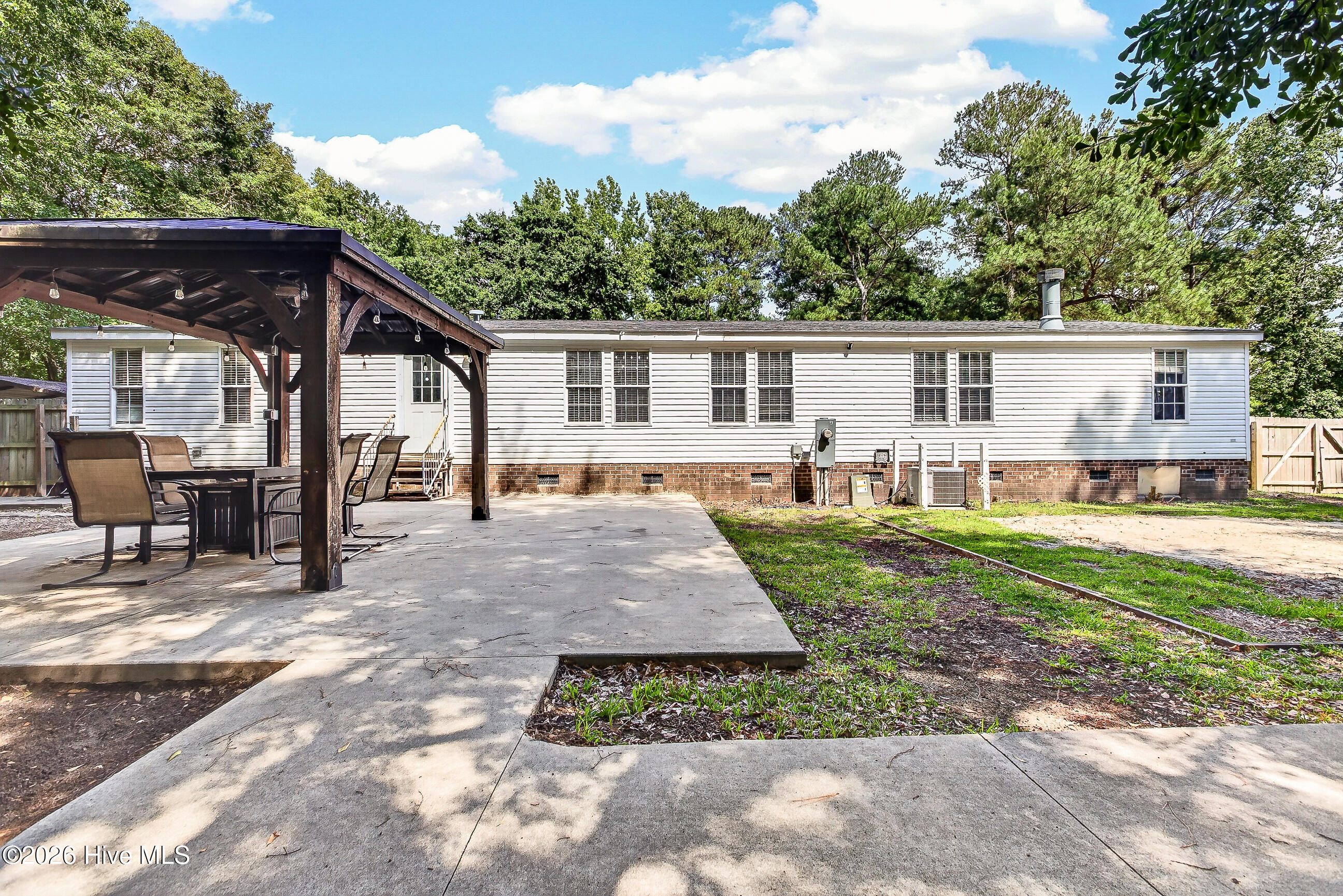 1675 Carolina 241 Property Photo 34