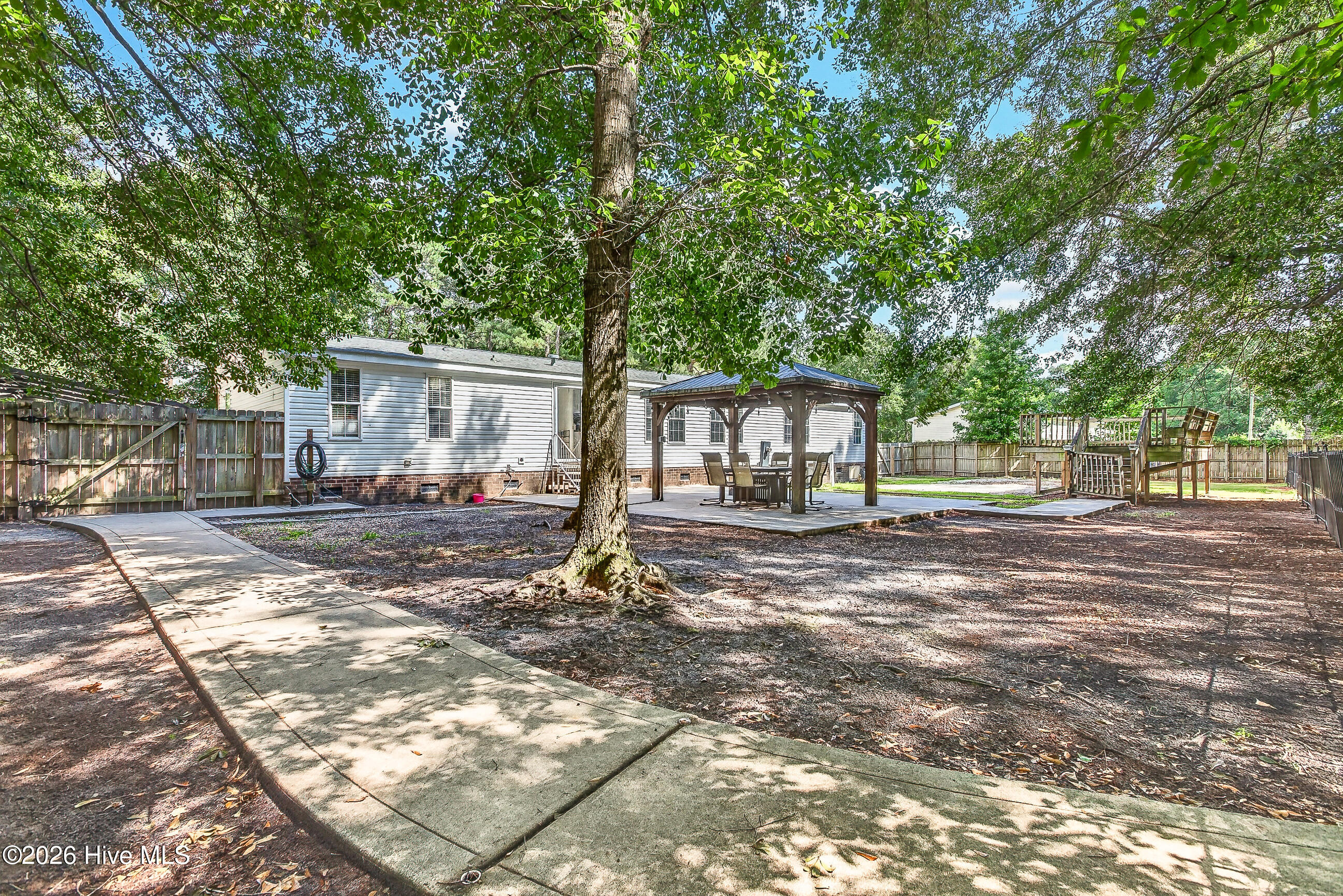 1675 Carolina 241 Property Photo 37