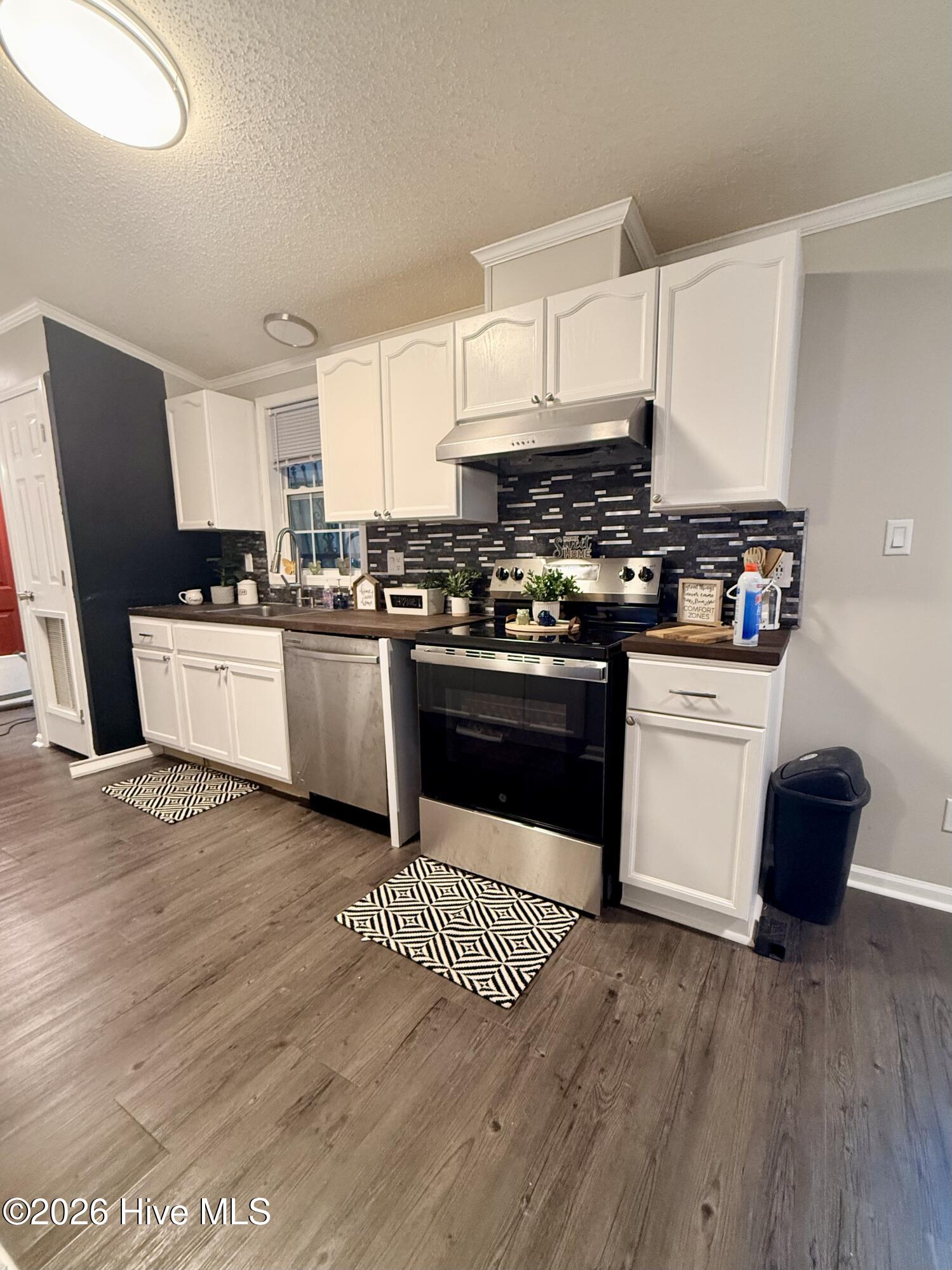 605 Big Woods Road Property Photo 10
