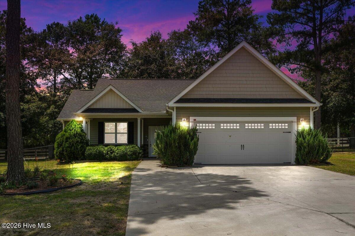 103 Oak Tree Lane Property Photo 1