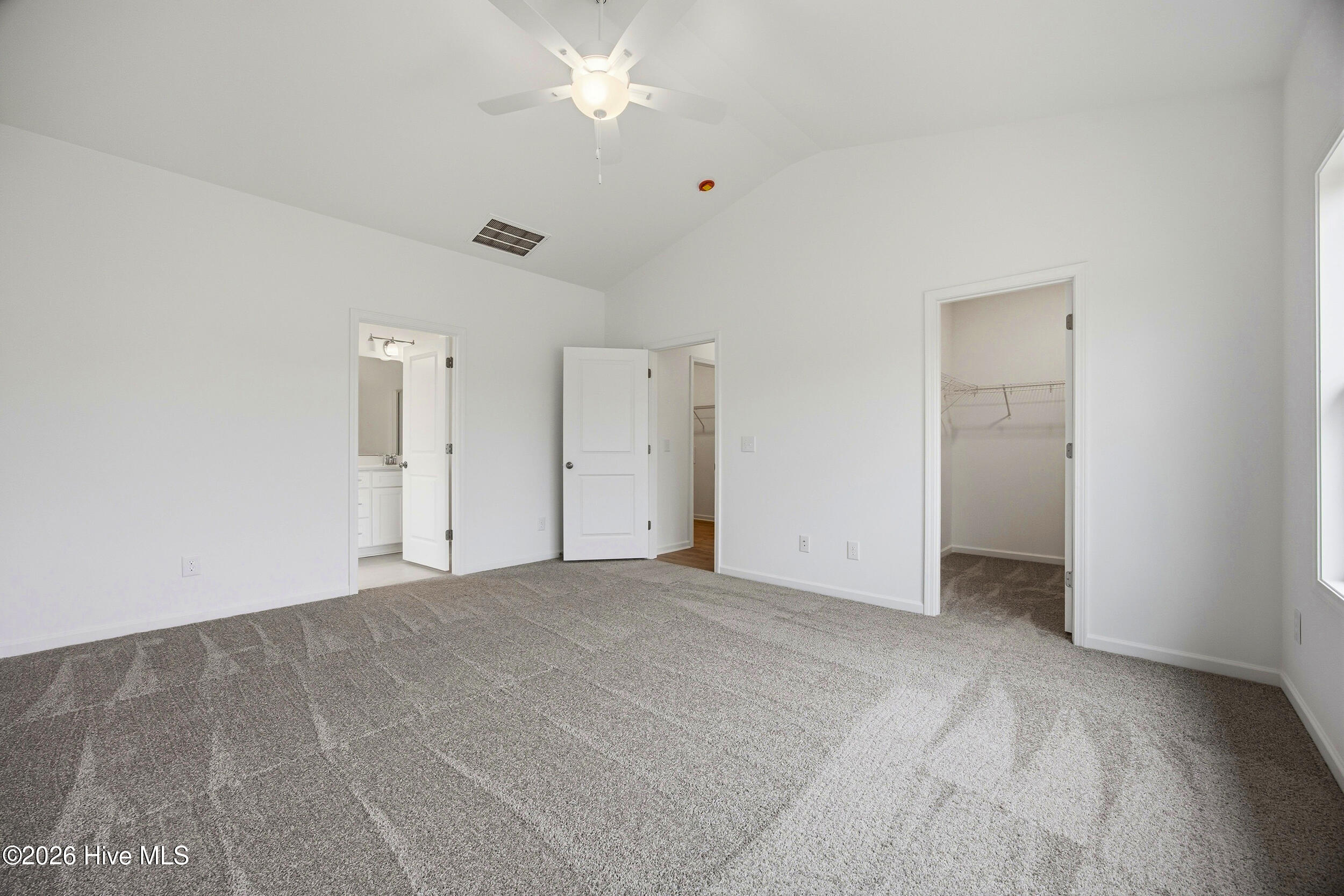 202 E T. Batson Road Property Photo 10