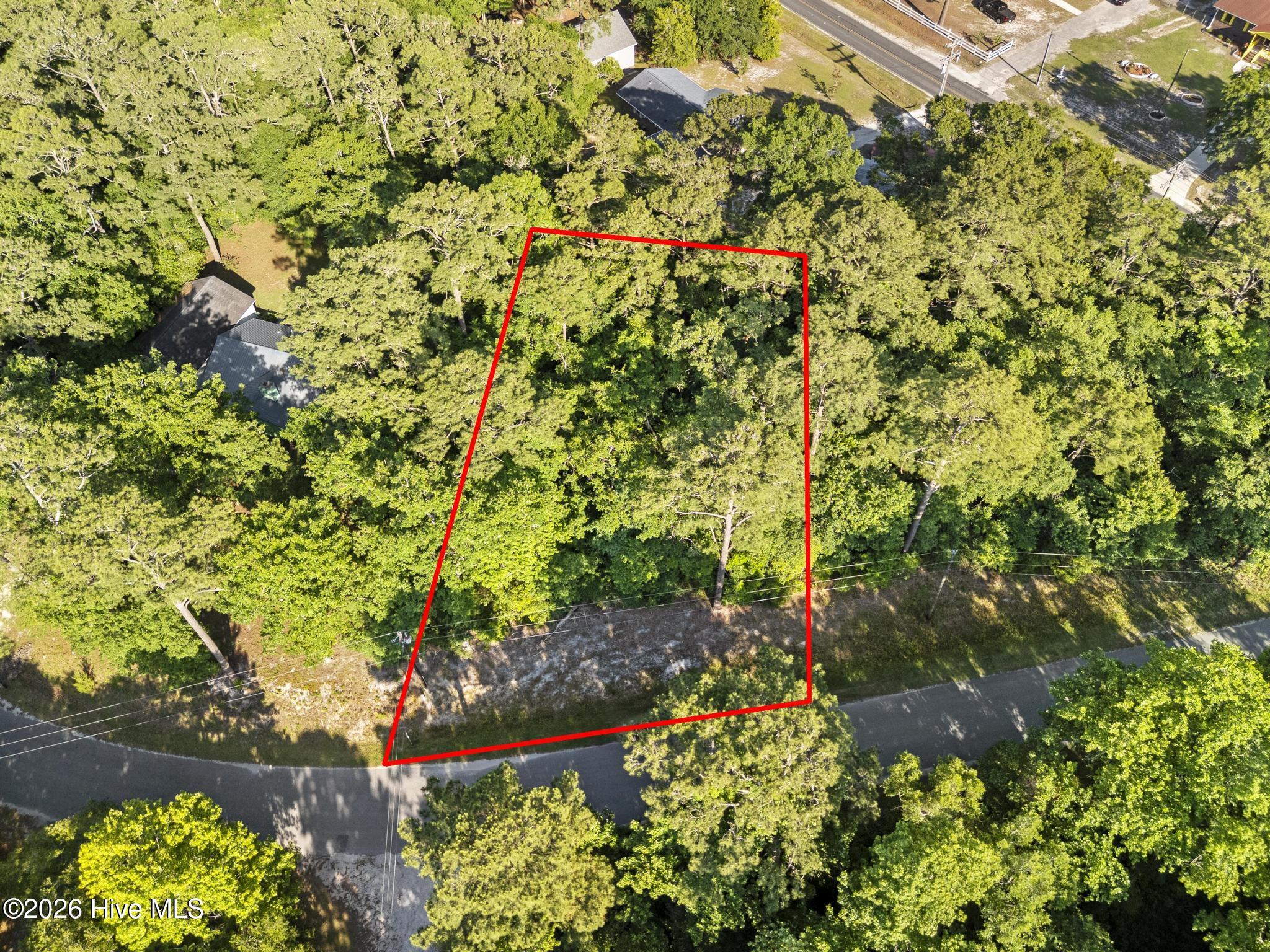 000 2 Holly Drive Property Photo 2