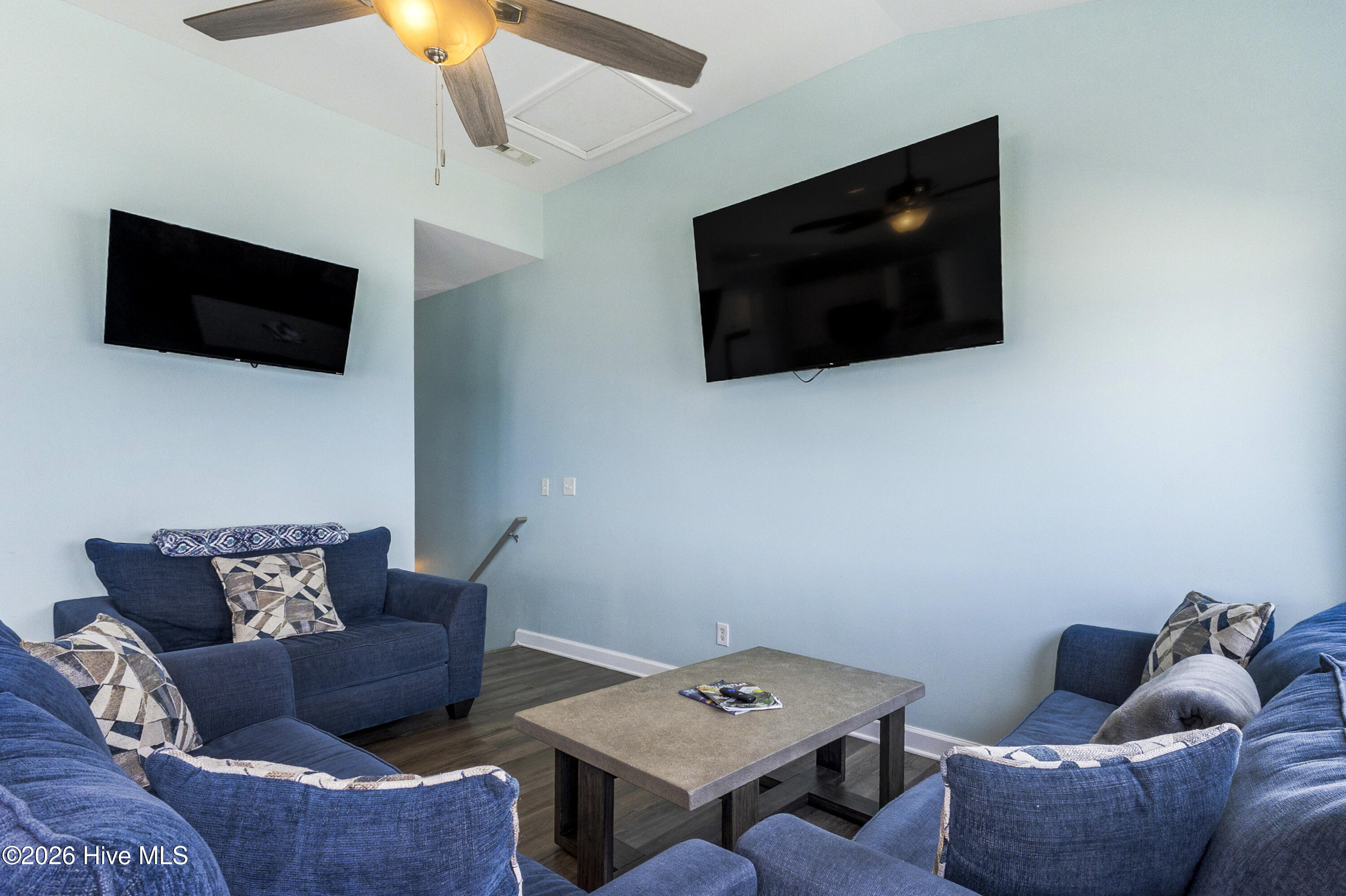 242 Sea Shore Drive Property Photo 11