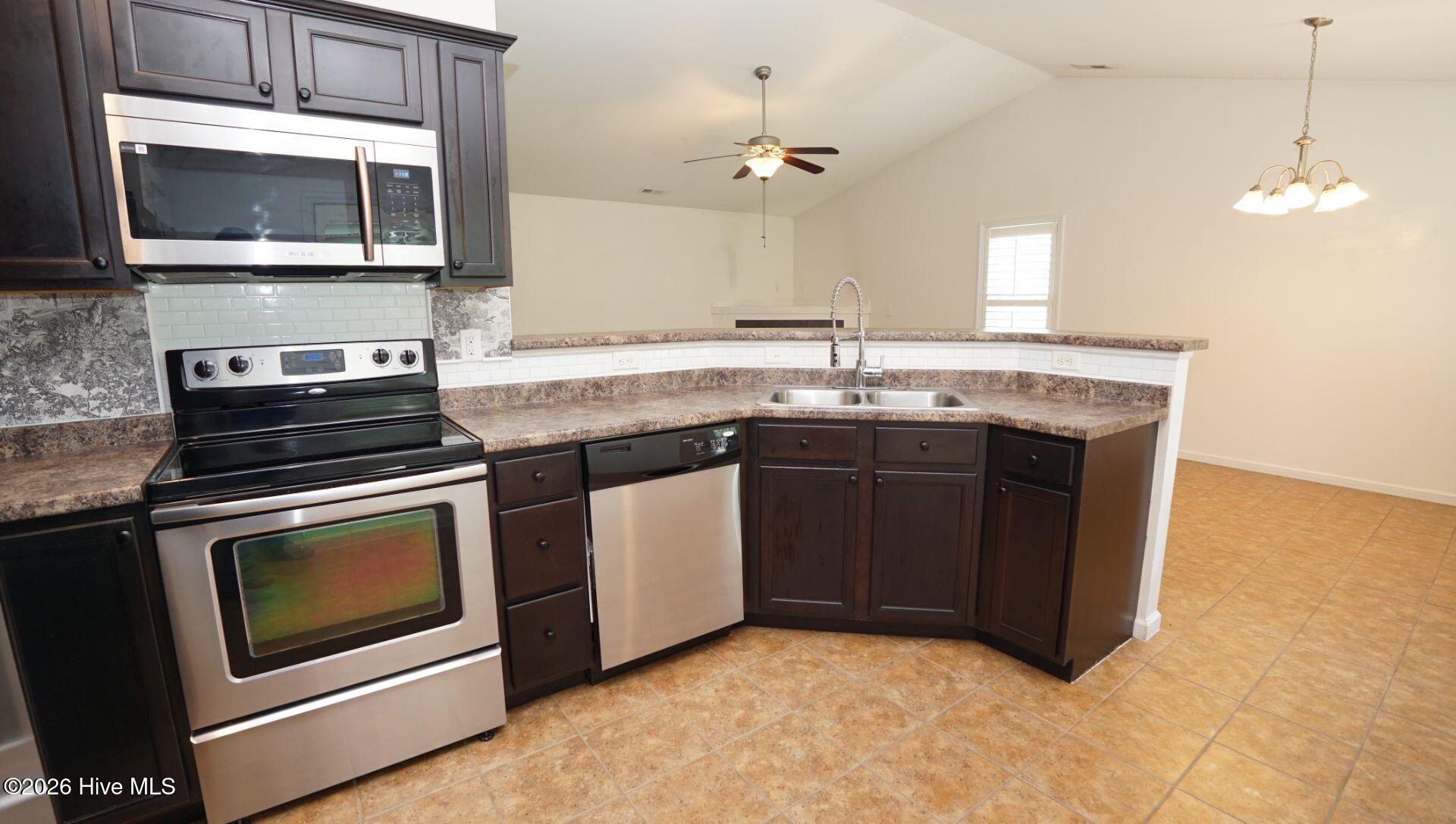 106 Farmgate Drive Property Photo 6