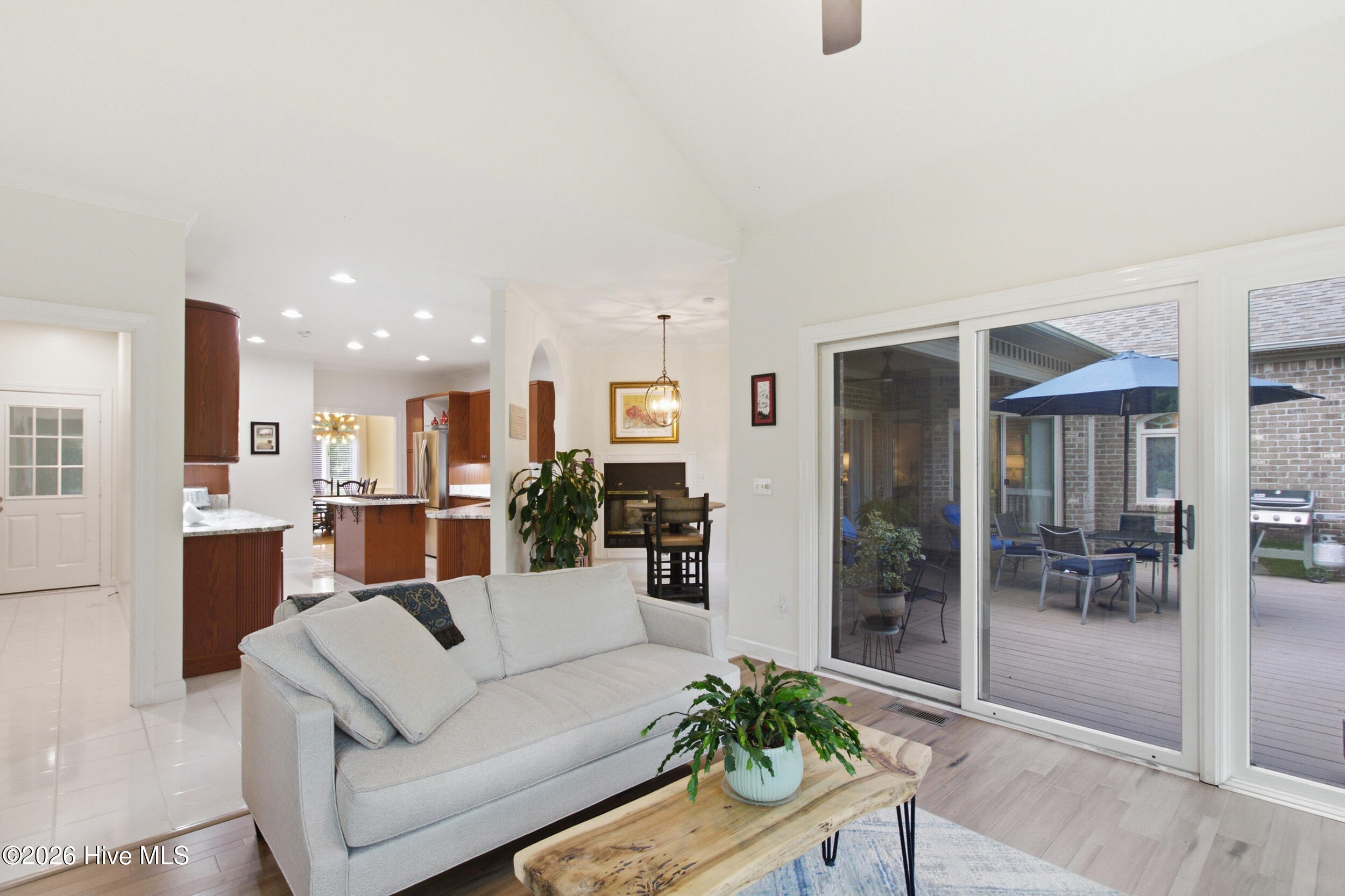 101 Oak Hill Lane Property Photo 17