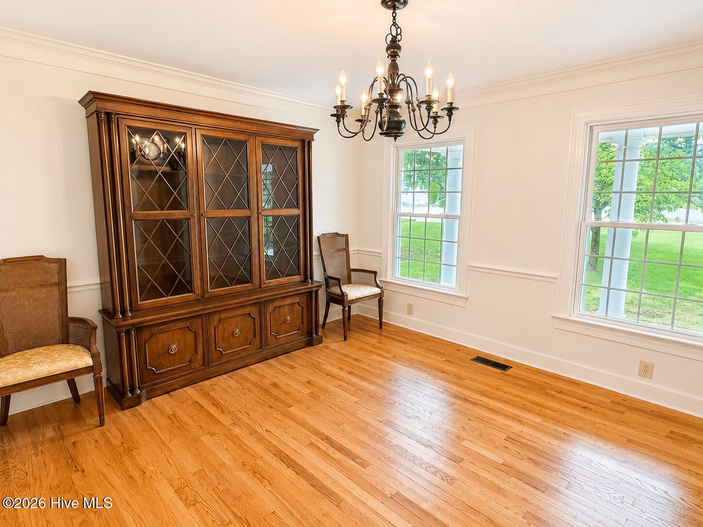 701 Edgewood Drive Property Photo 6
