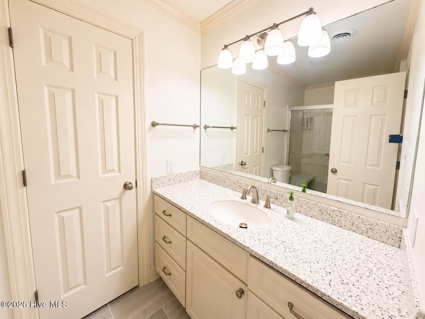 701 Edgewood Drive Property Photo 18