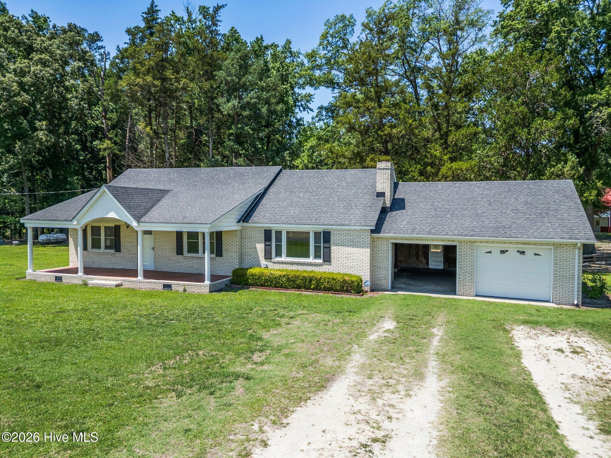 170 William Pearce Road Property Photo 1