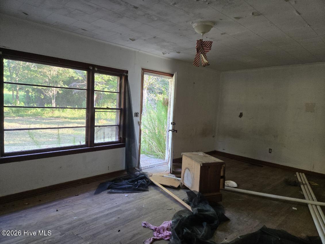 140 Middle Street Property Photo 18