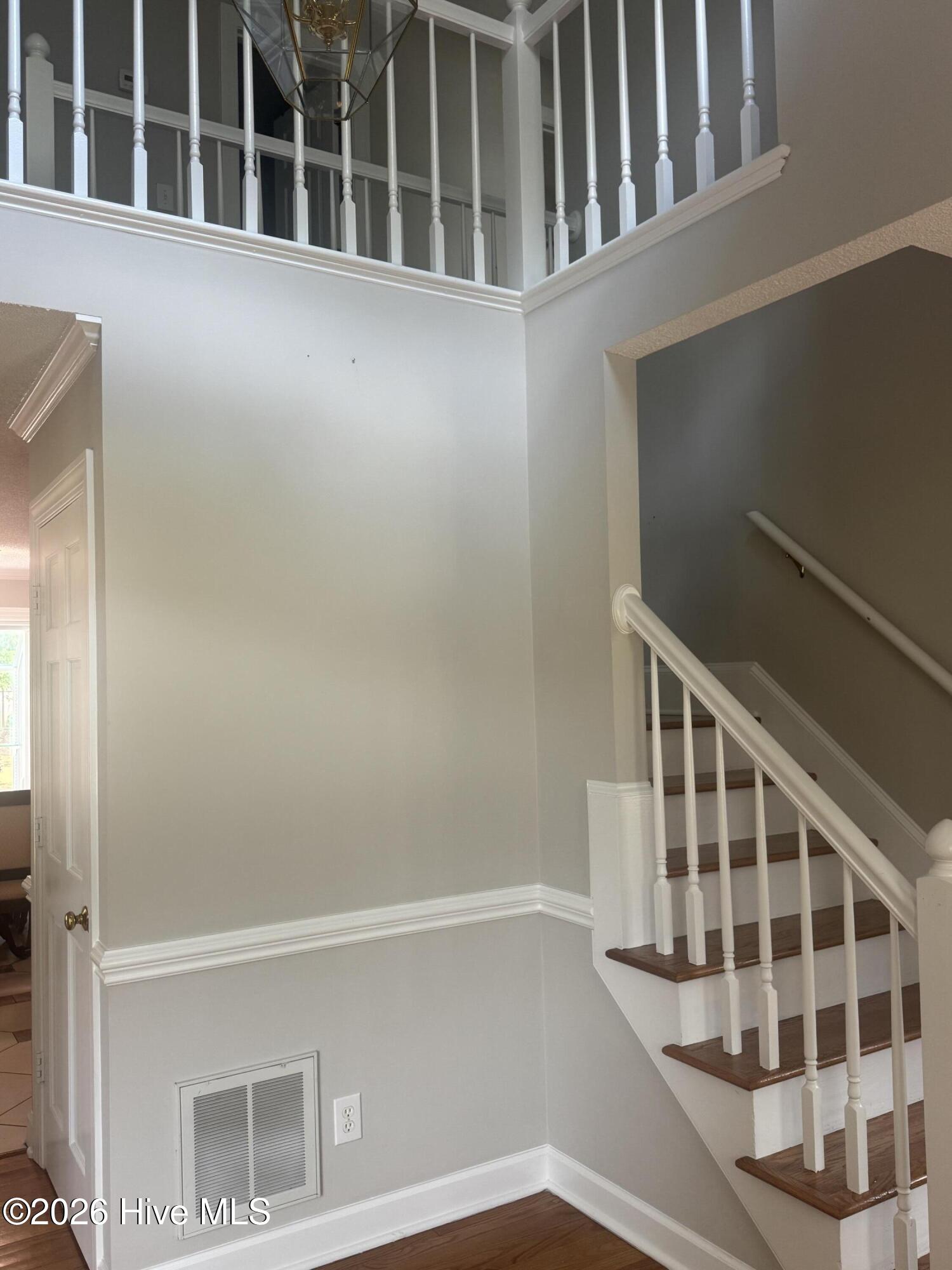 127 Squire Drive Property Photo 2