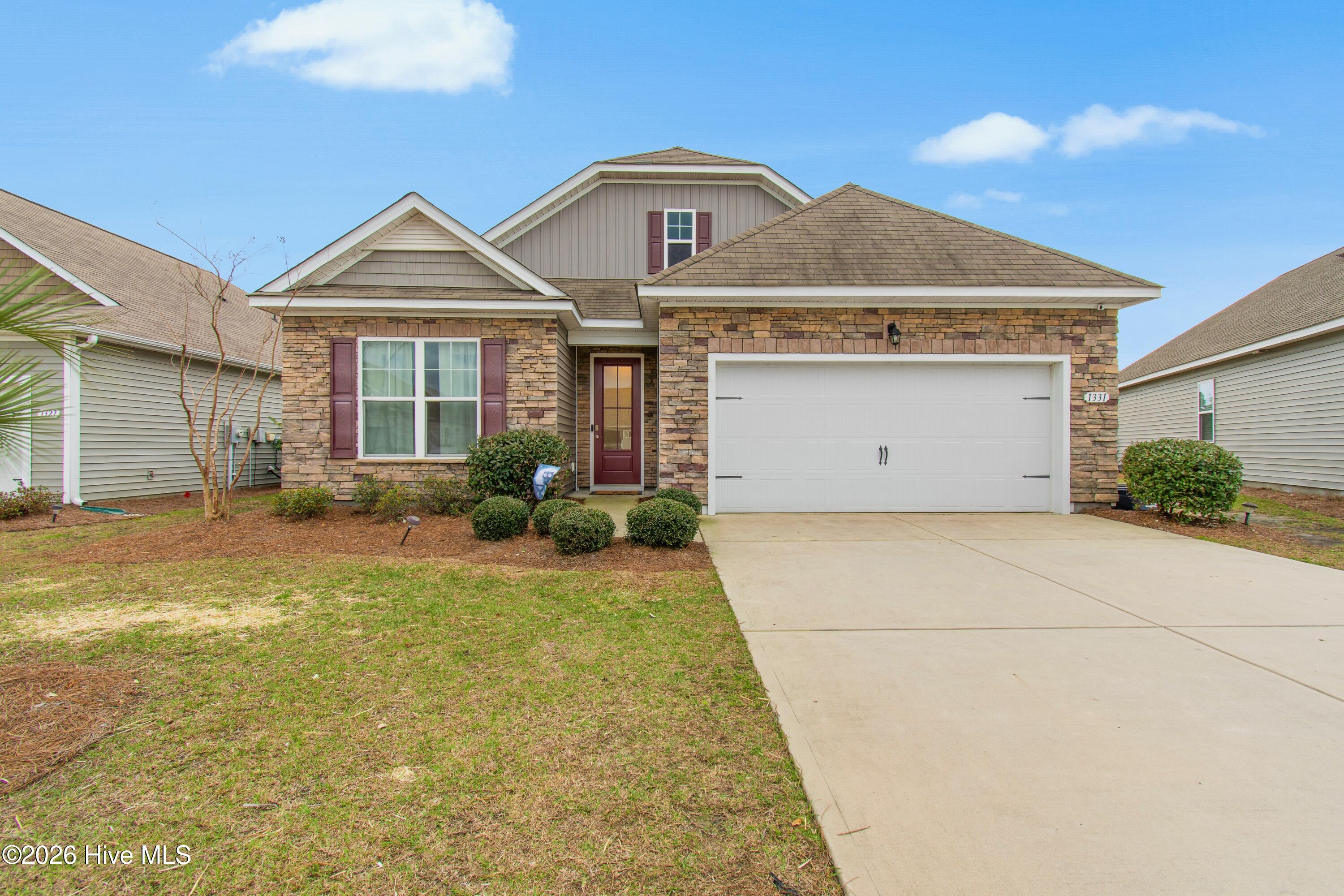 1331 Sunny Slope Circle Property Photo 1