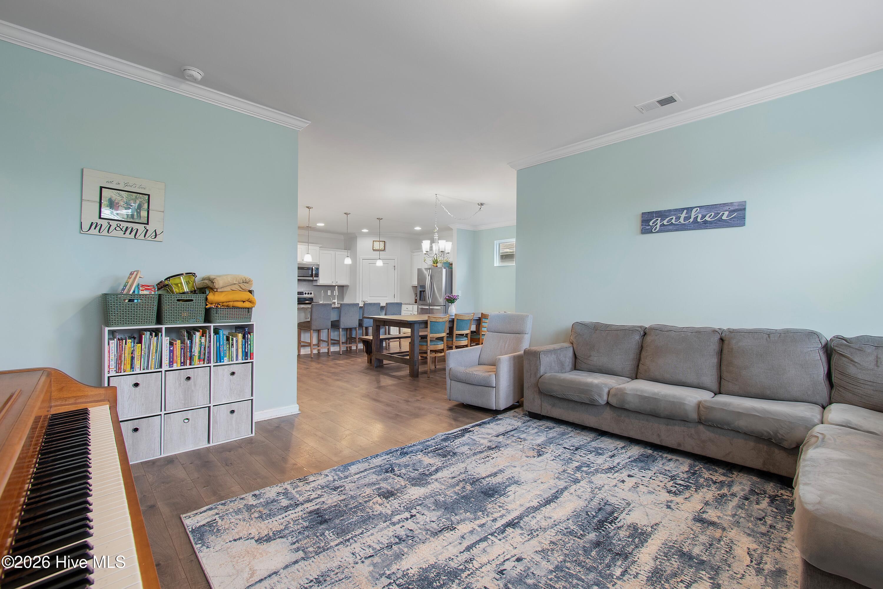 1331 Sunny Slope Circle Property Photo 11