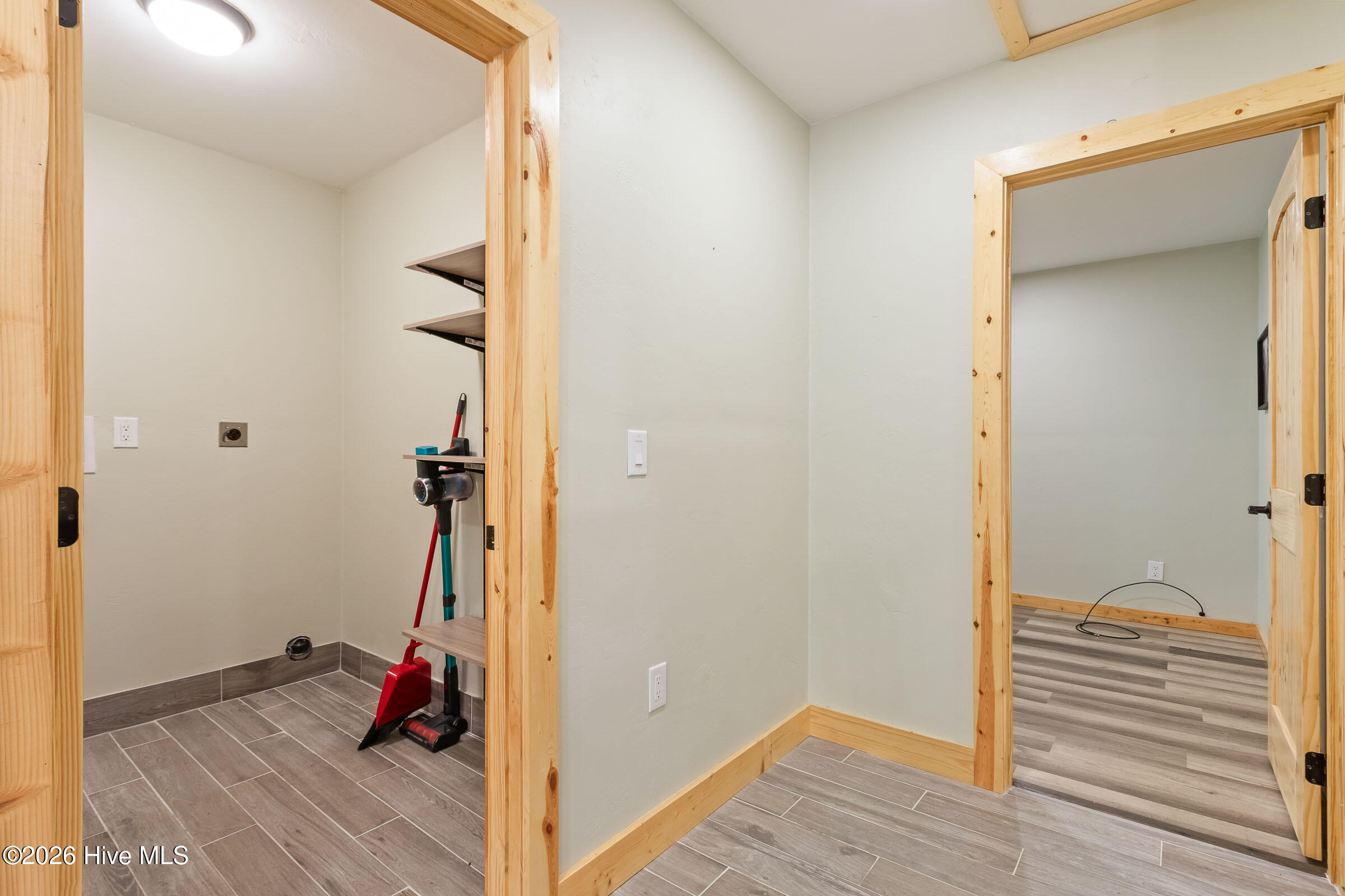 2052 Granny Squirrel Drive Property Photo 42