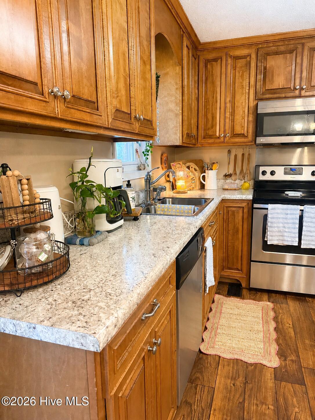 3512 Stardust Drive Property Photo 8