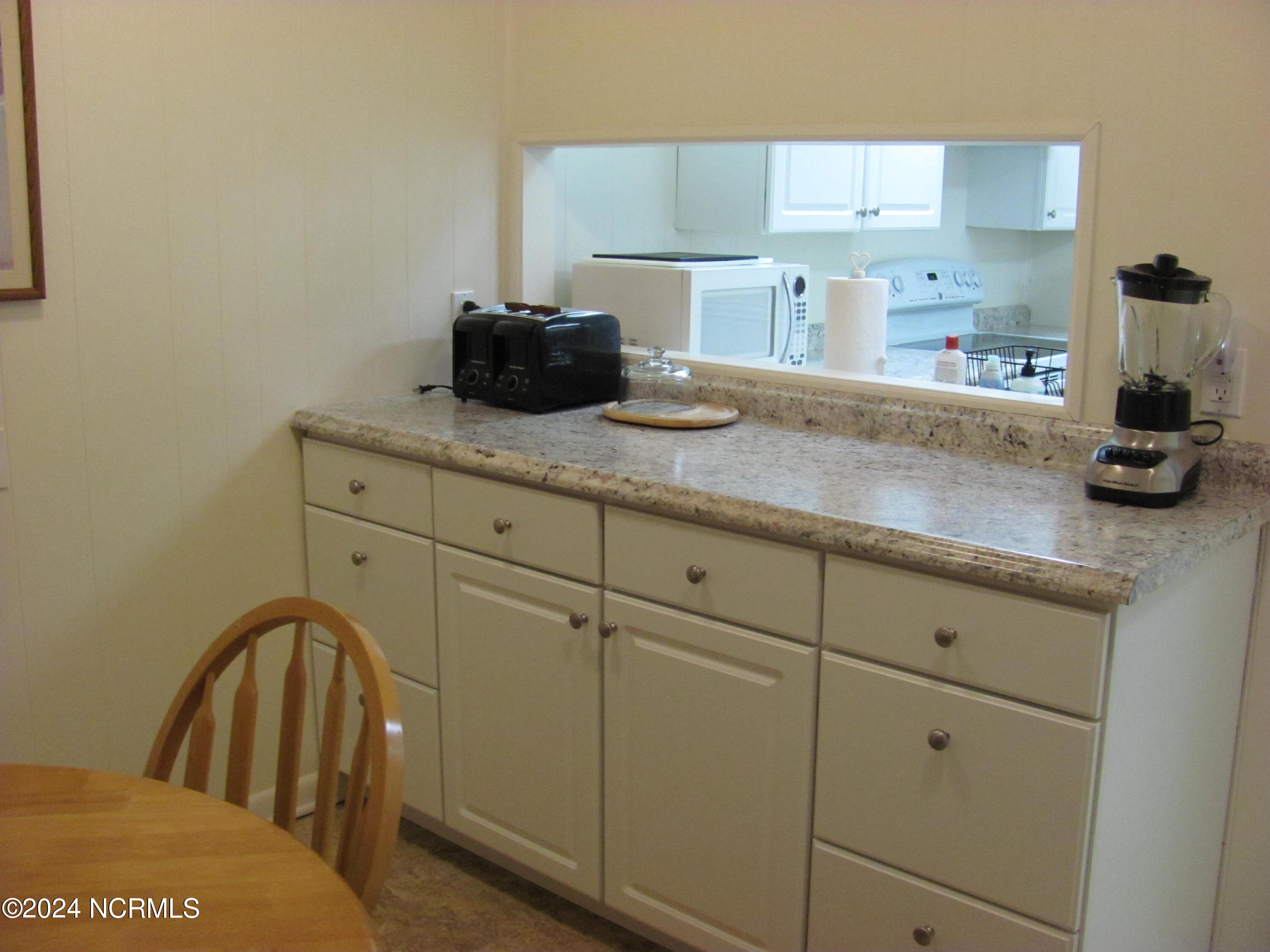323 Front Street Property Photo 11