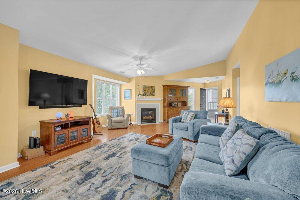4103 Breezewood Drive Apt 204 Property Photo 6