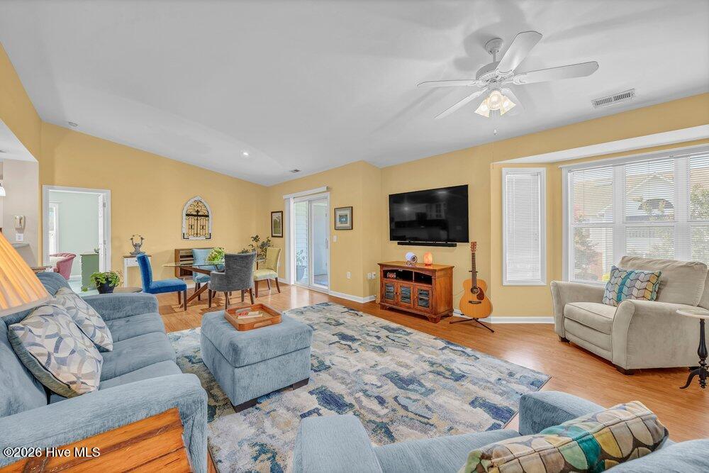 4103 Breezewood Drive Apt 204 Property Photo 7