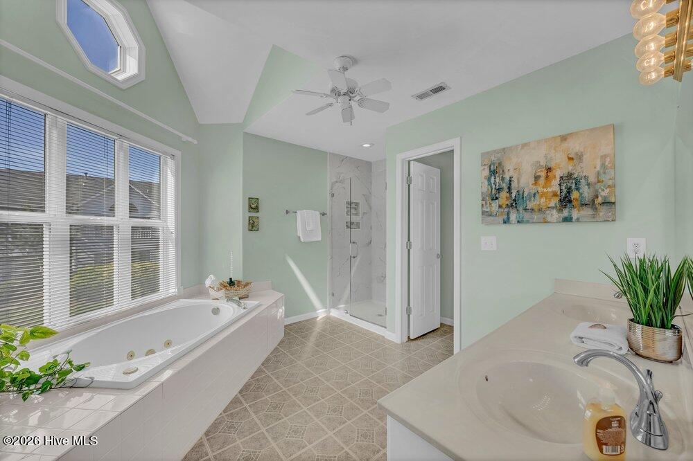 4103 Breezewood Drive Apt 204 Property Photo 16