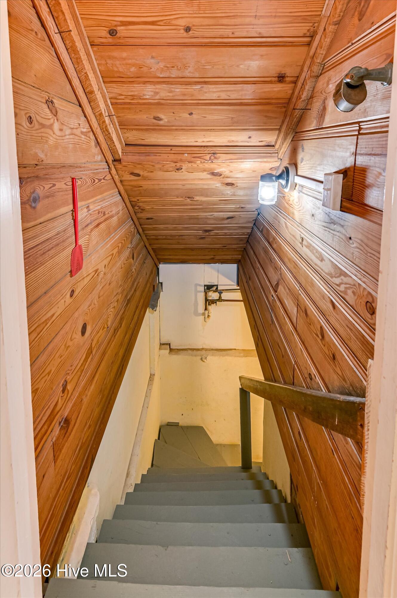 2719 Hillcrest Avenue Property Photo 41