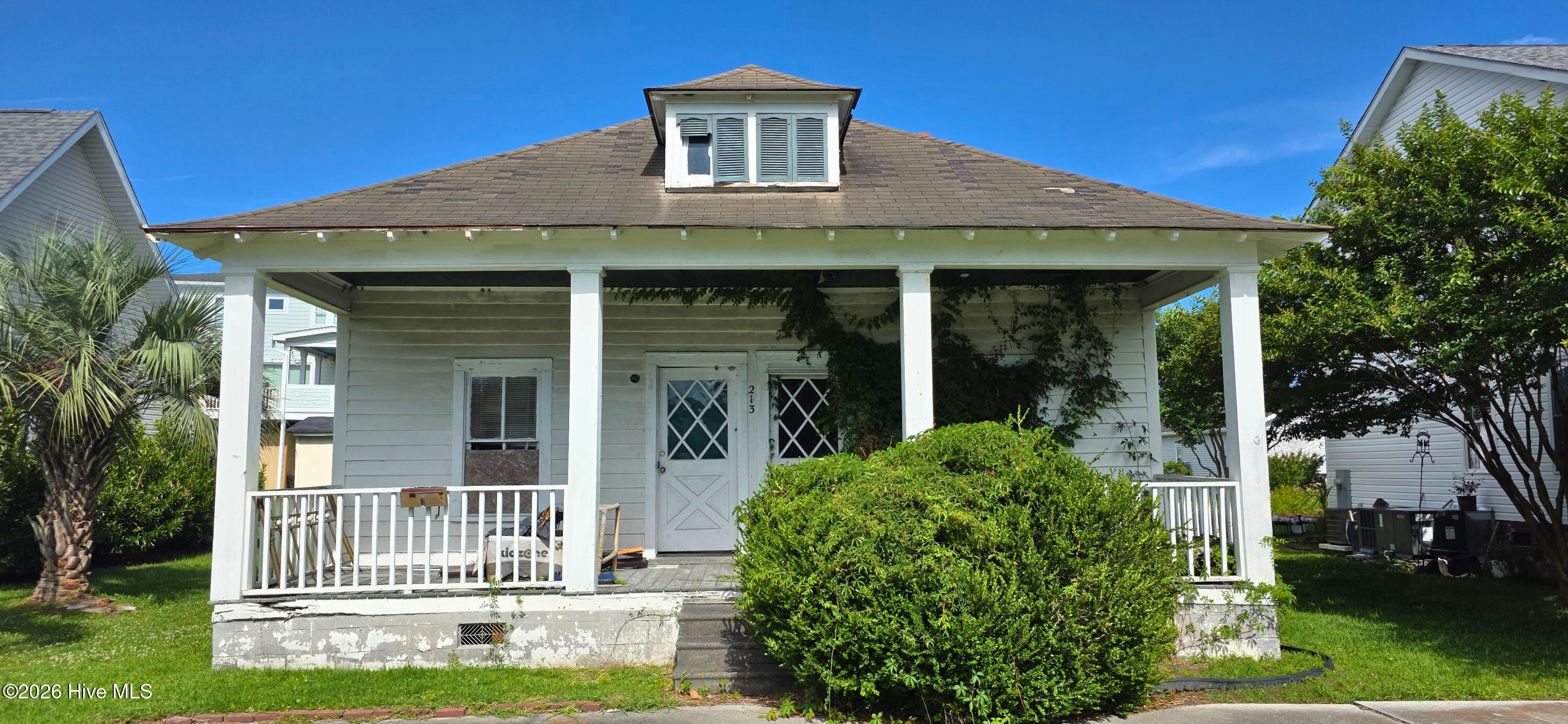 213 Elm Street Property Photo 16