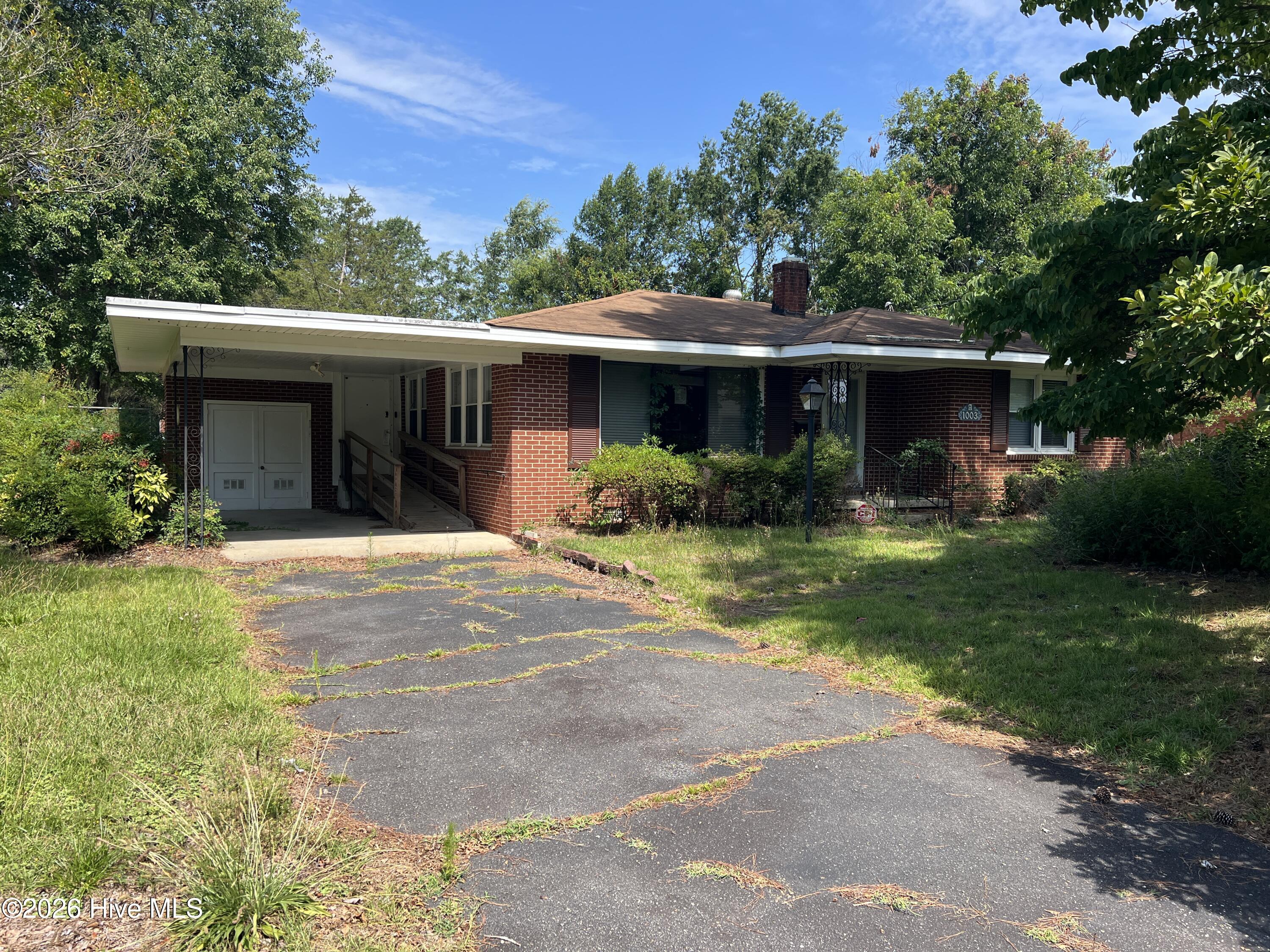 1003 S Best Street Property Photo 1