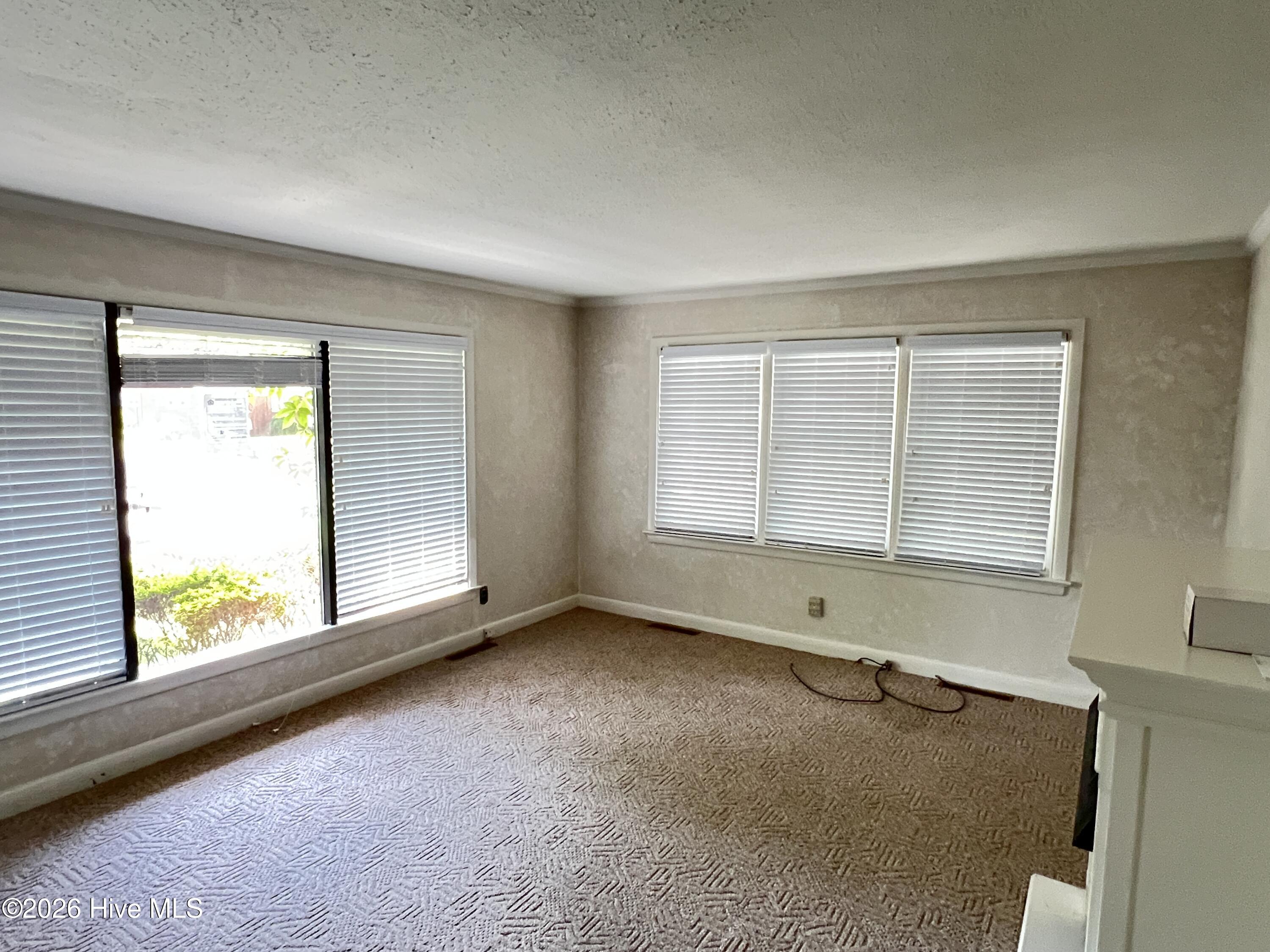 1003 S Best Street Property Photo 12