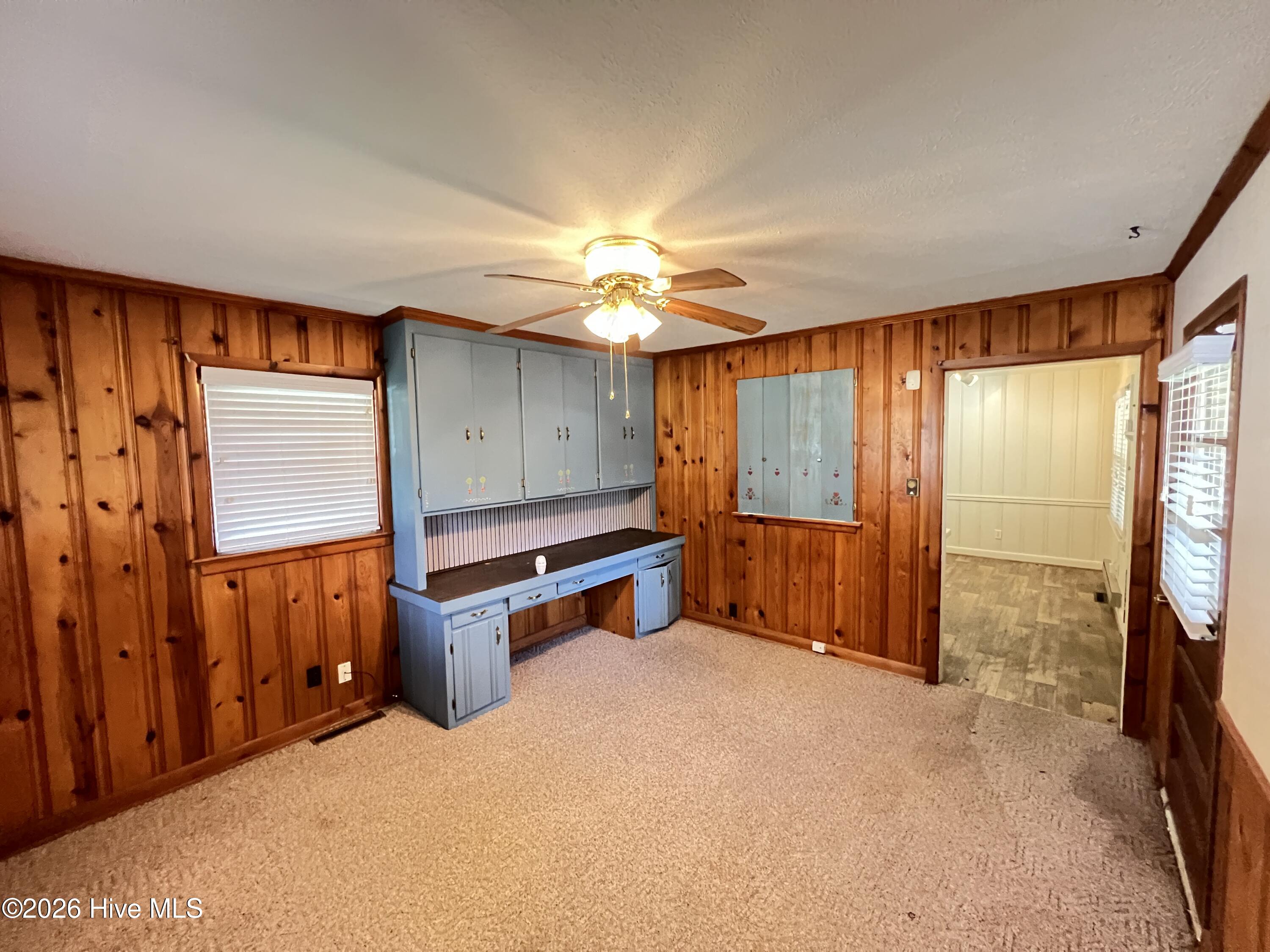1003 S Best Street Property Photo 16