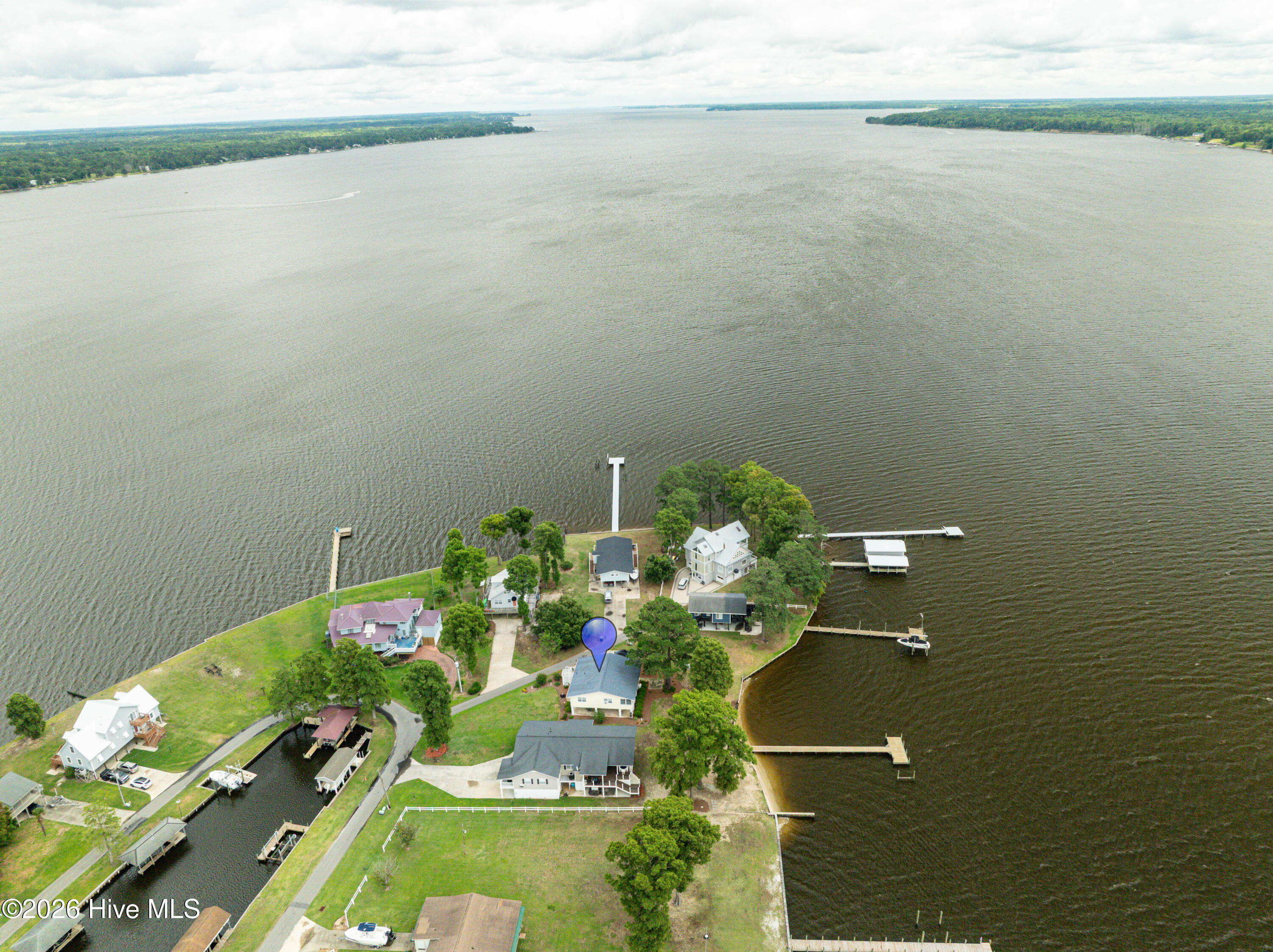 22 Oak Point Road Property Photo 2
