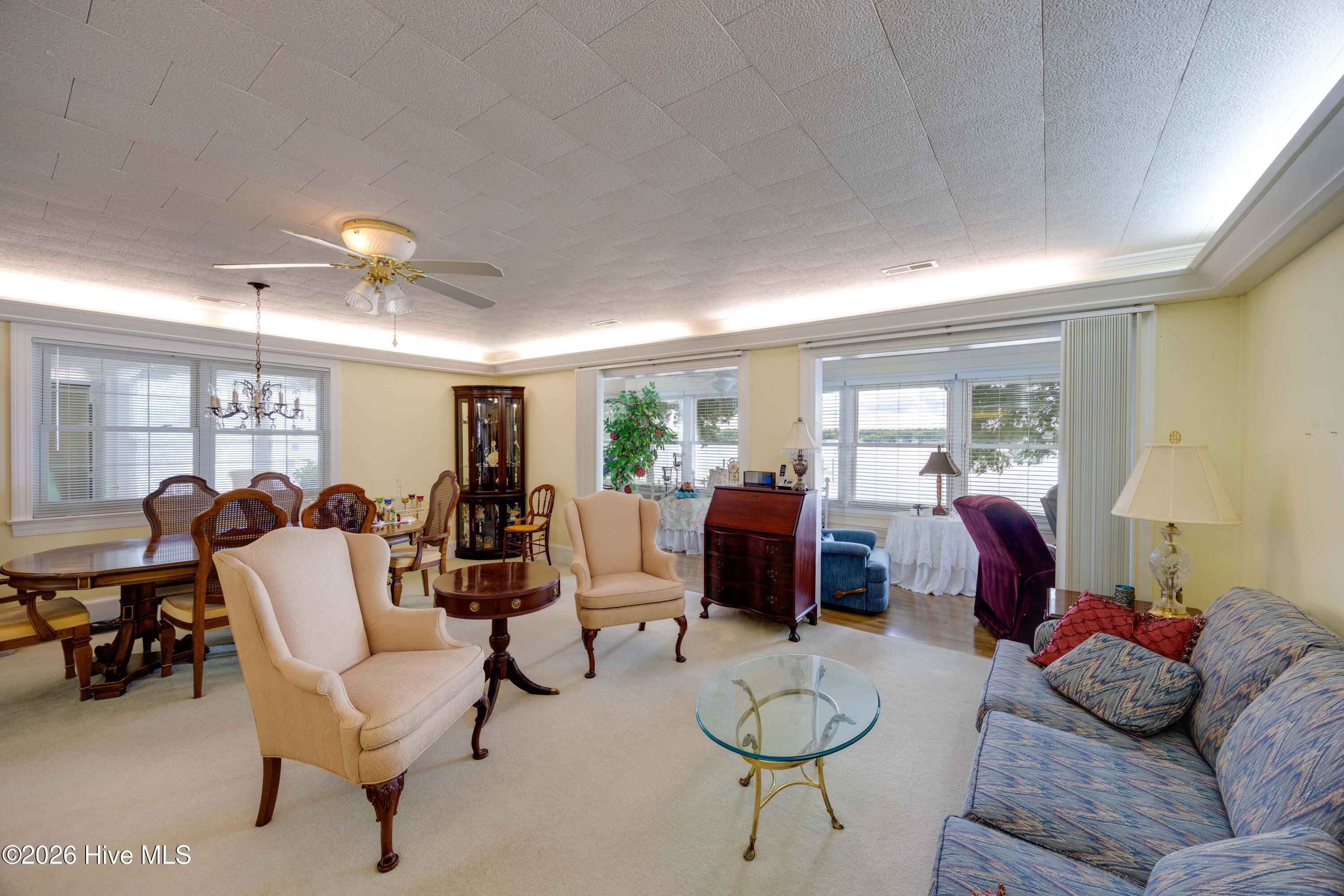 22 Oak Point Road Property Photo 6
