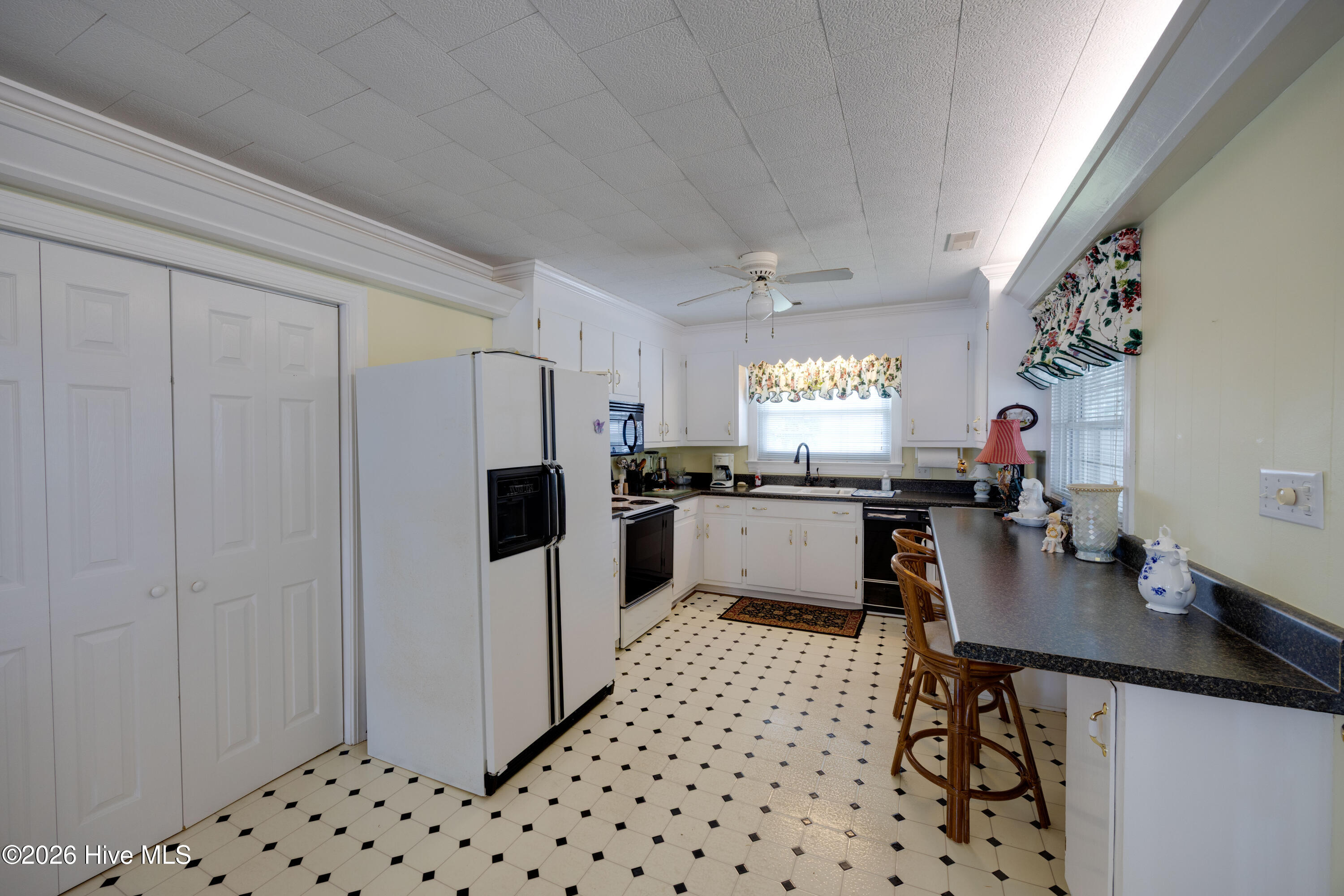 22 Oak Point Road Property Photo 25