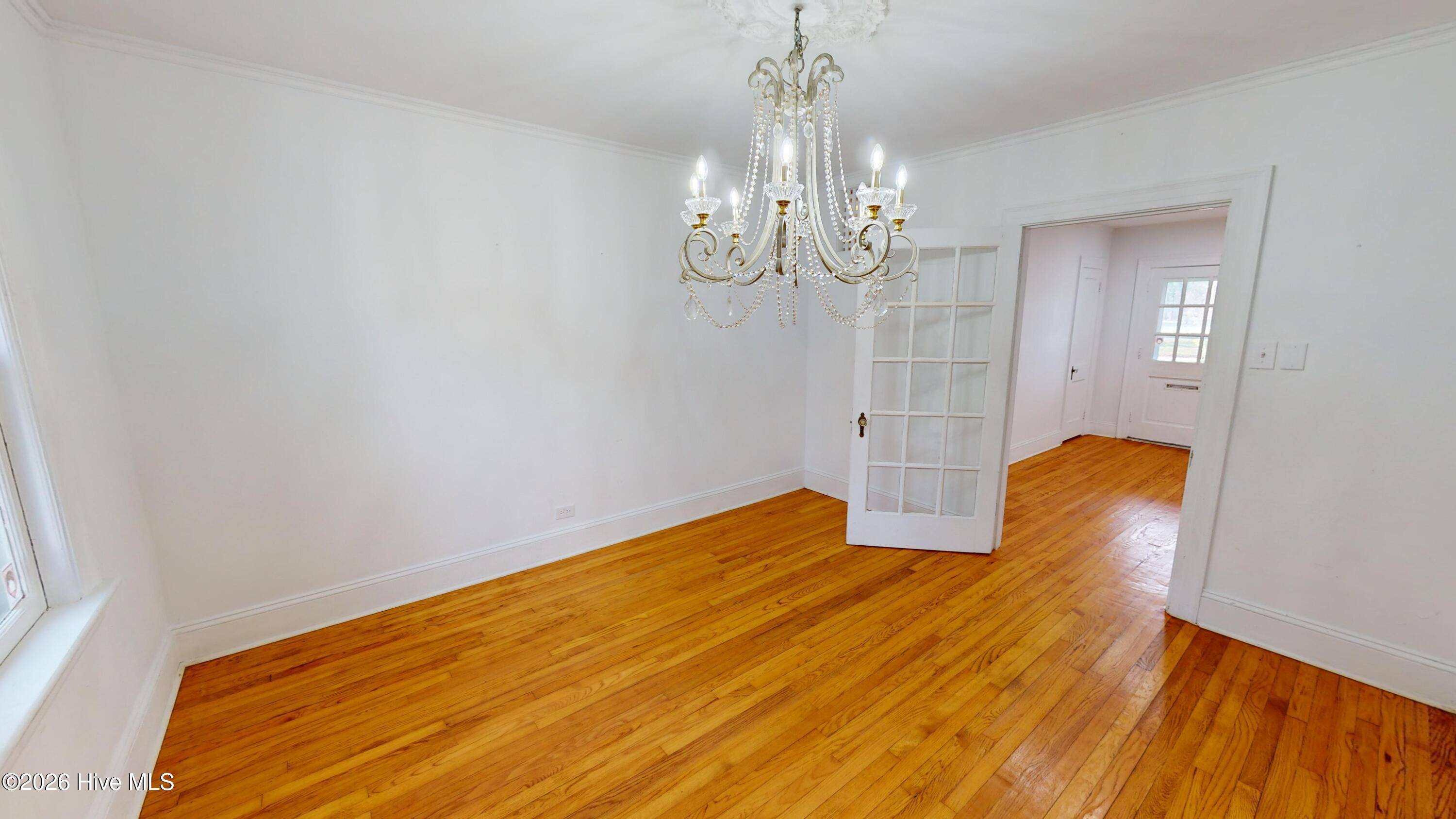 608 N Jackson Street Property Photo 9