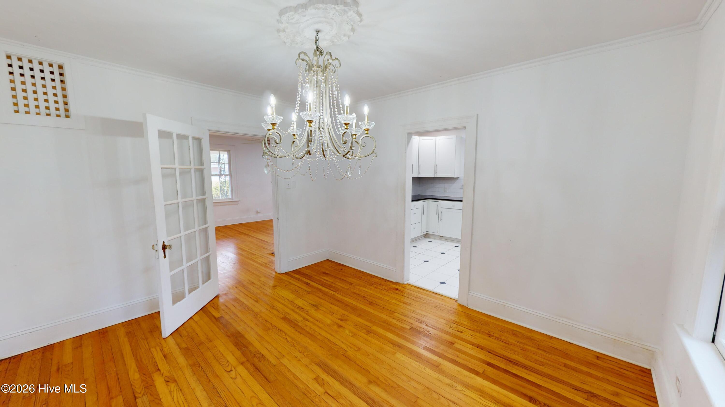 608 N Jackson Street Property Photo 10