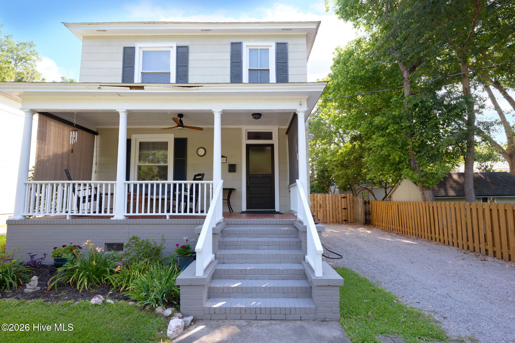 1409 N Pasteur Street Property Photo 2