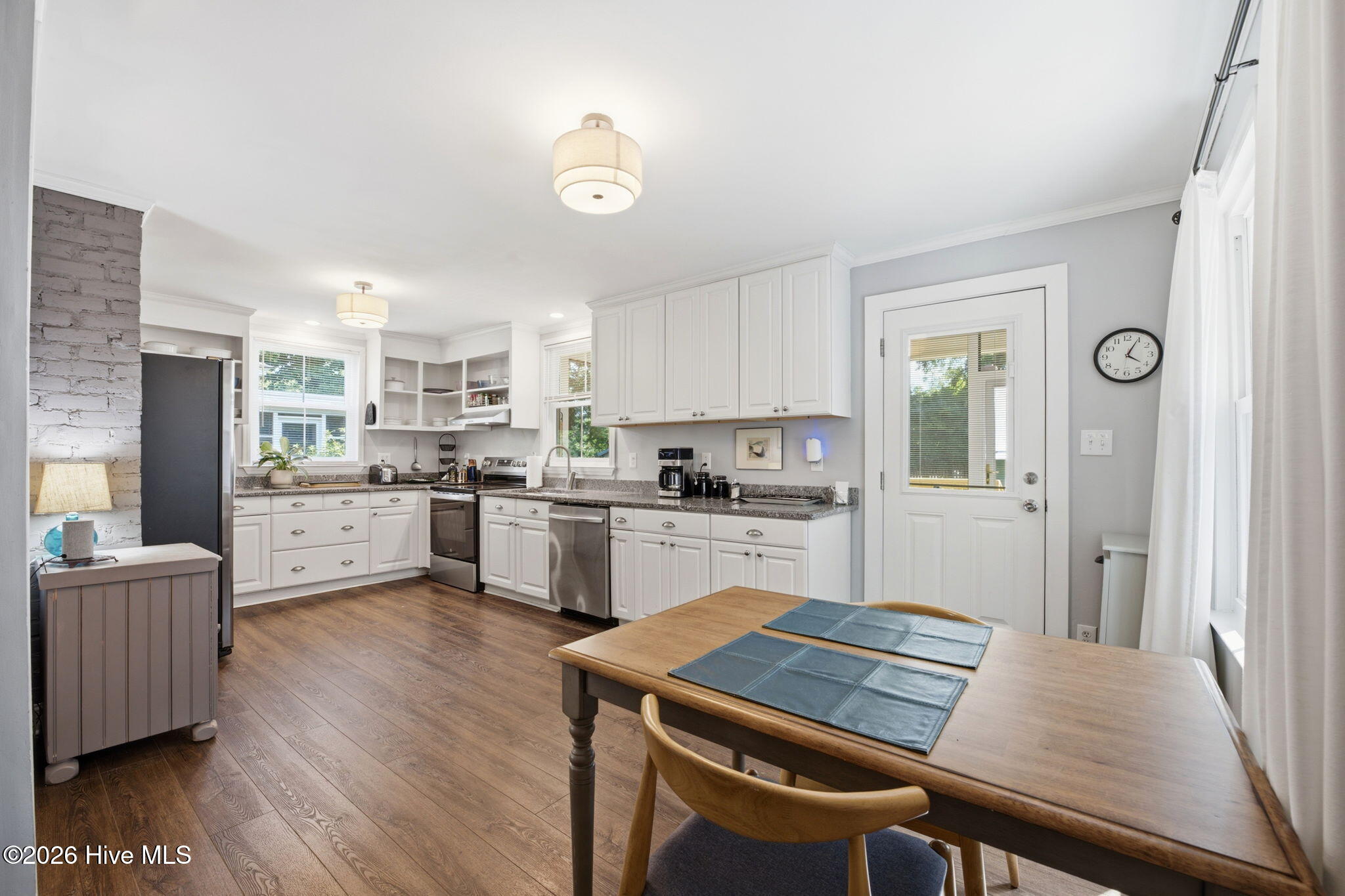 1409 N Pasteur Street Property Photo 14