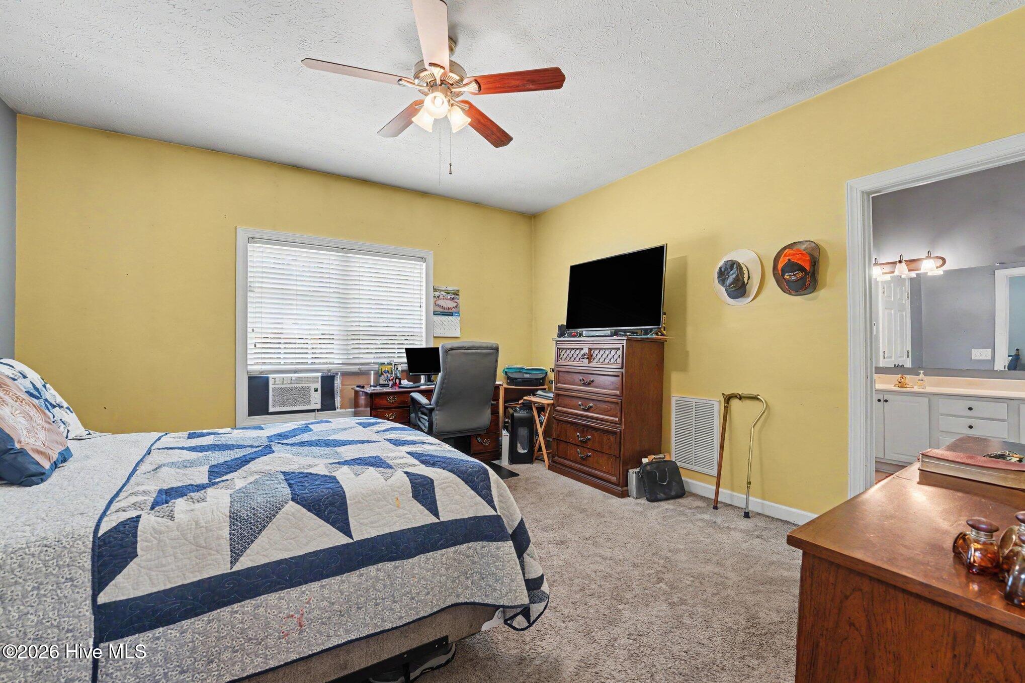 107 Michael Lane Property Photo 14