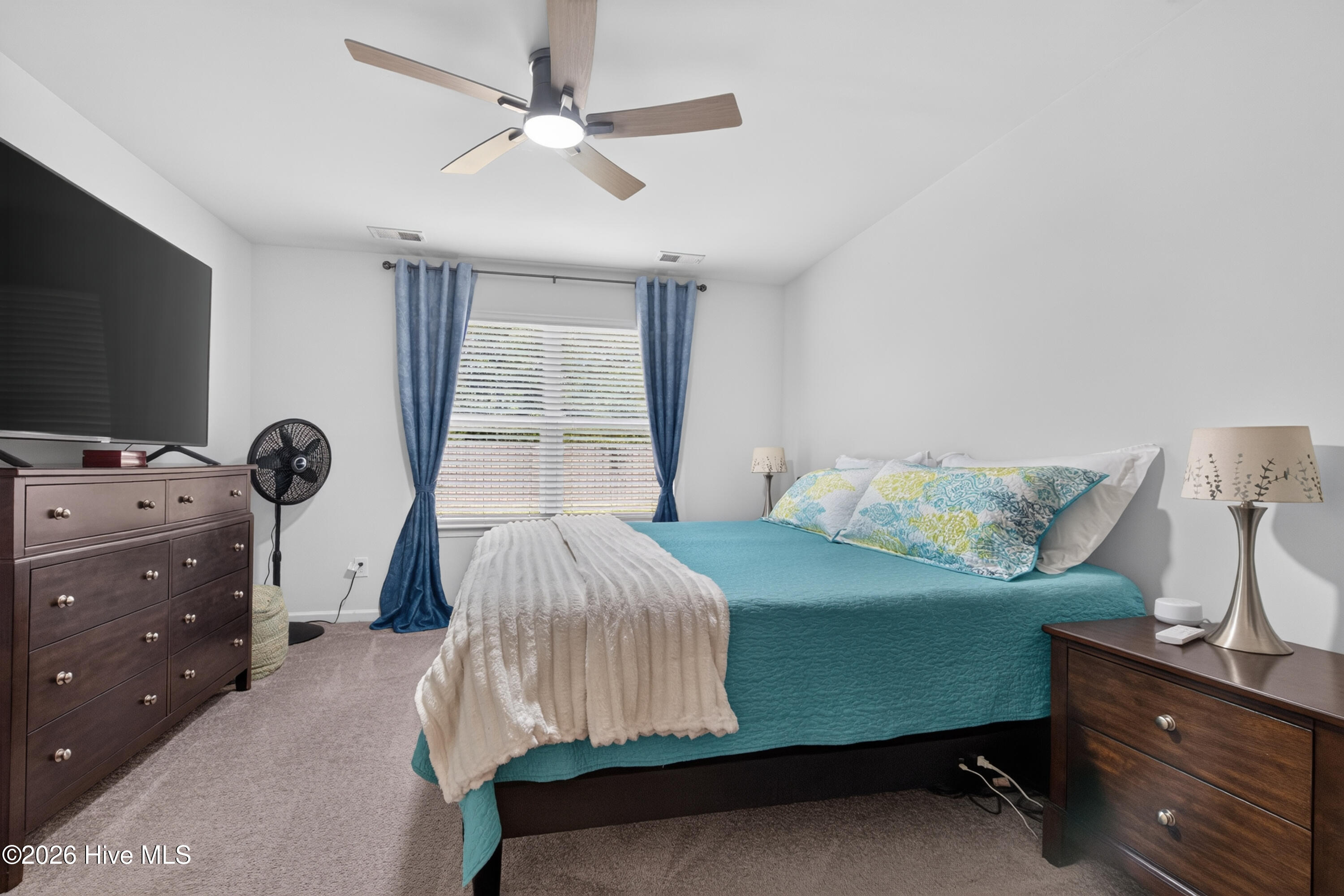 8322 E Highcroft Drive Ne Property Photo 11
