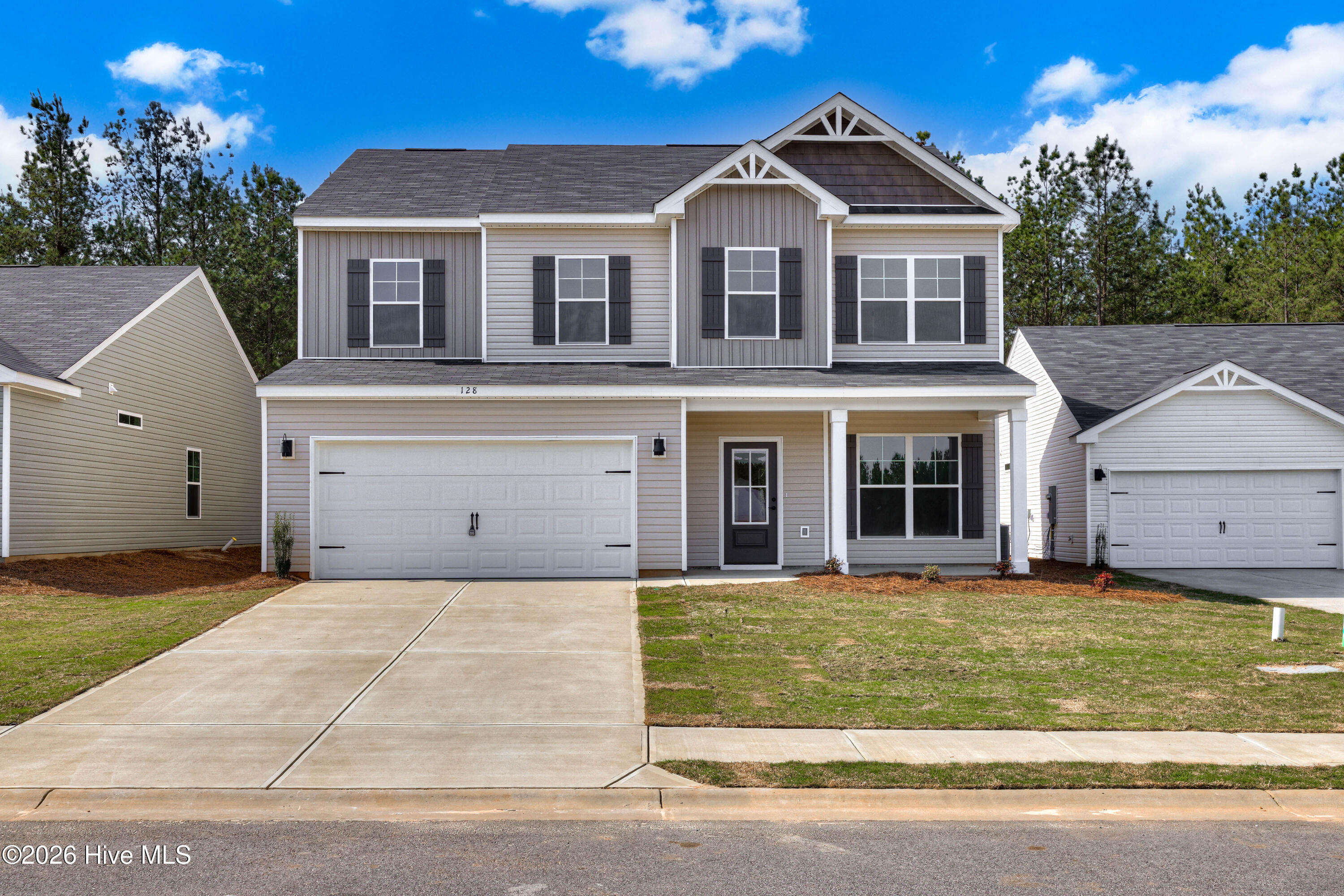 725 Sweetgrass Circle Property Photo 1