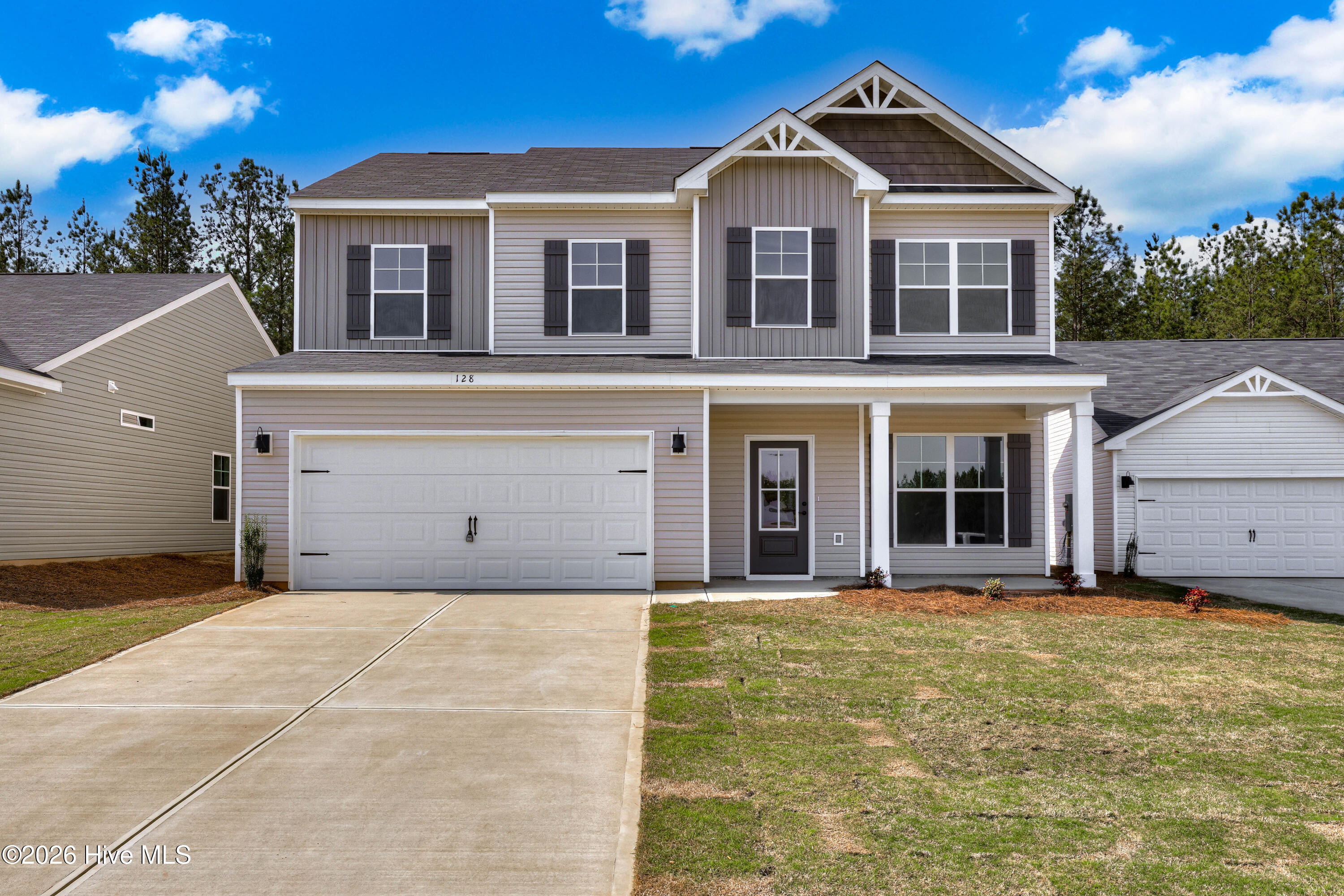 725 Sweetgrass Circle Property Photo 2