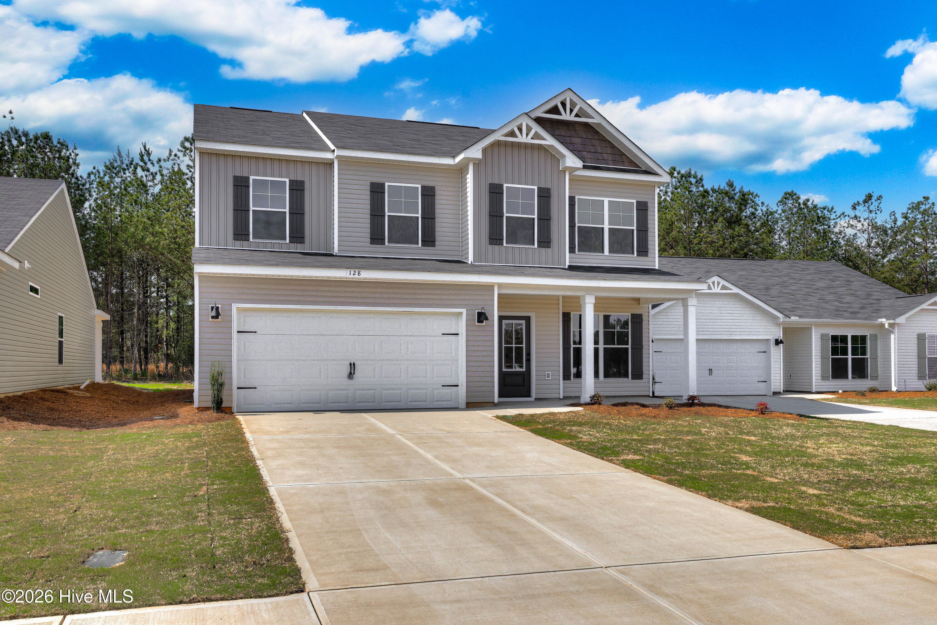 725 Sweetgrass Circle Property Photo 4