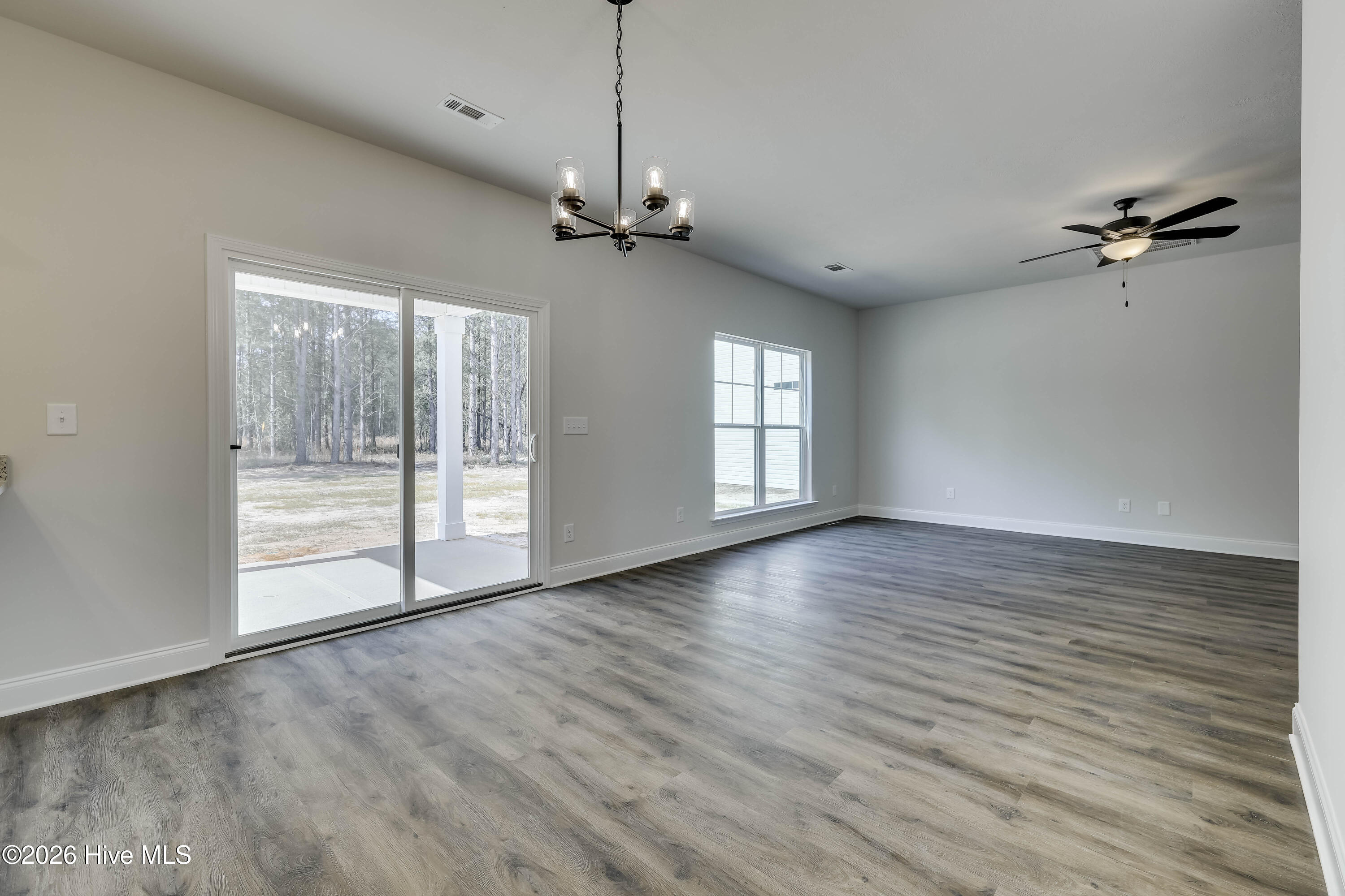 725 Sweetgrass Circle Property Photo 18