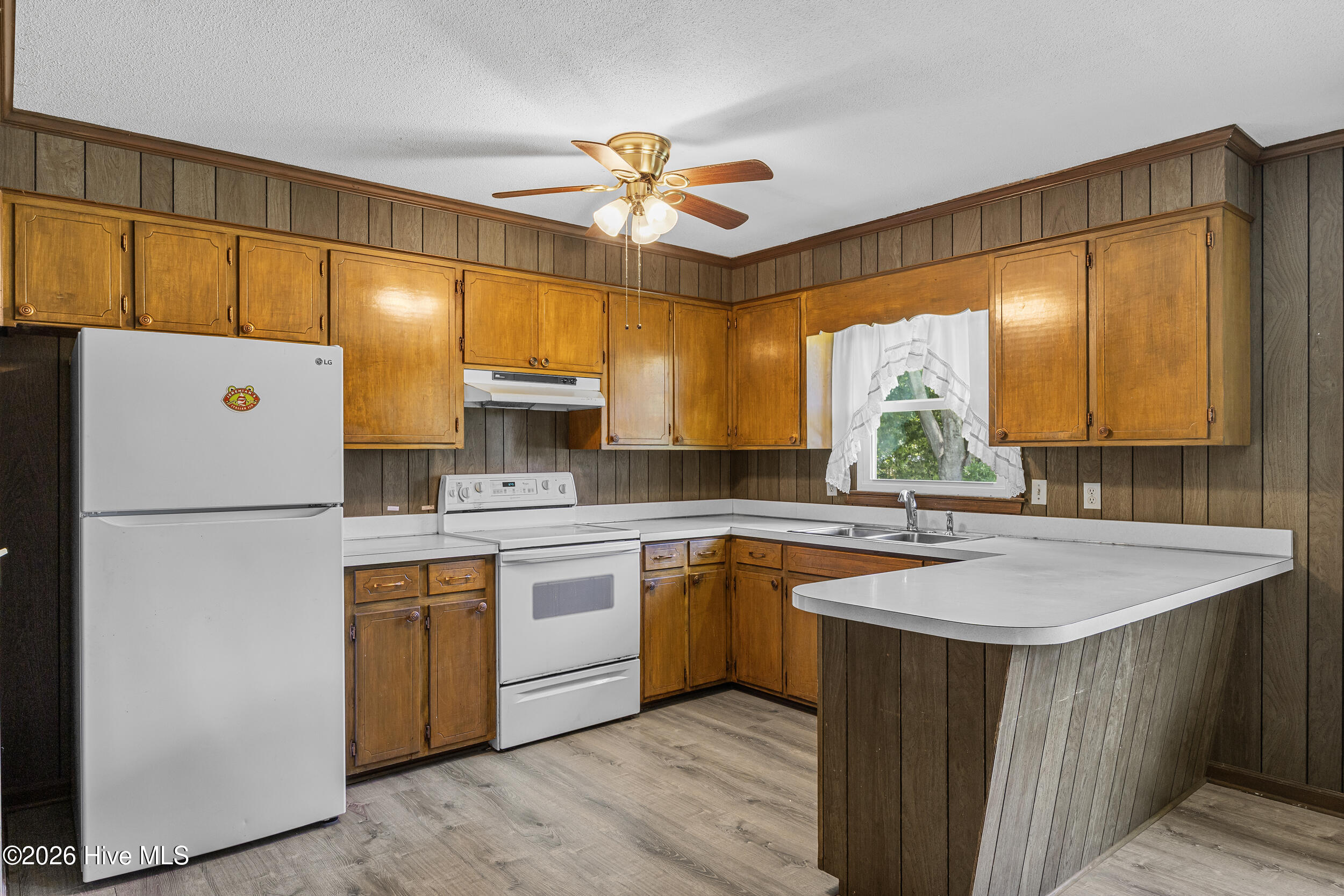 320 Ilex Drive Property Photo 14
