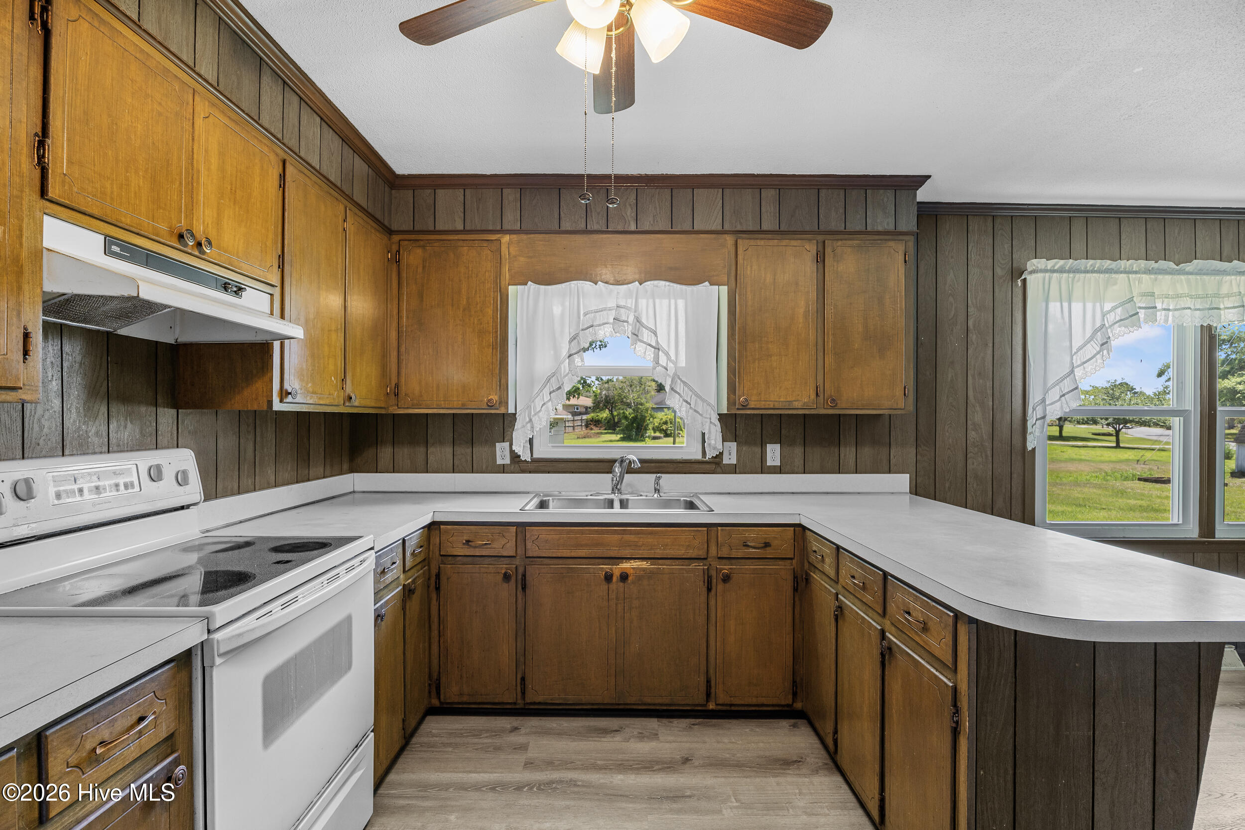 320 Ilex Drive Property Photo 15