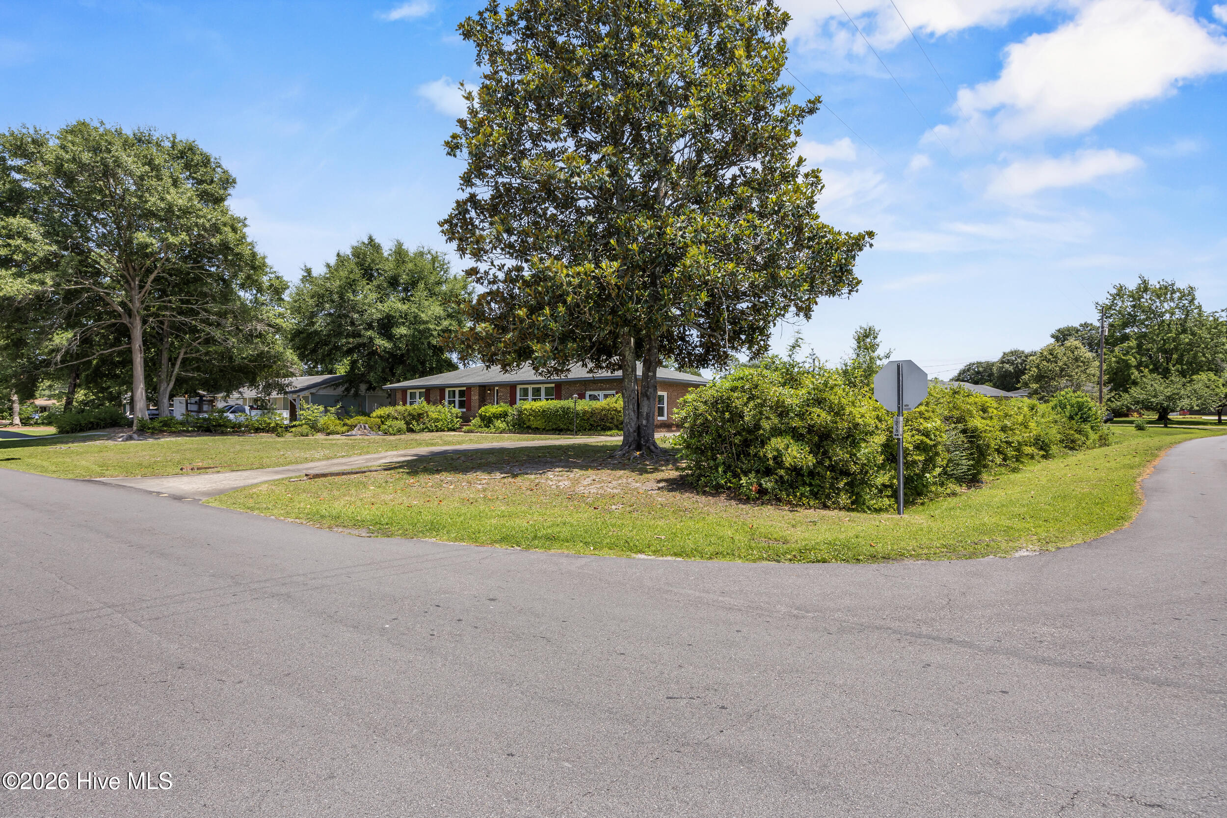 320 Ilex Drive Property Photo 44