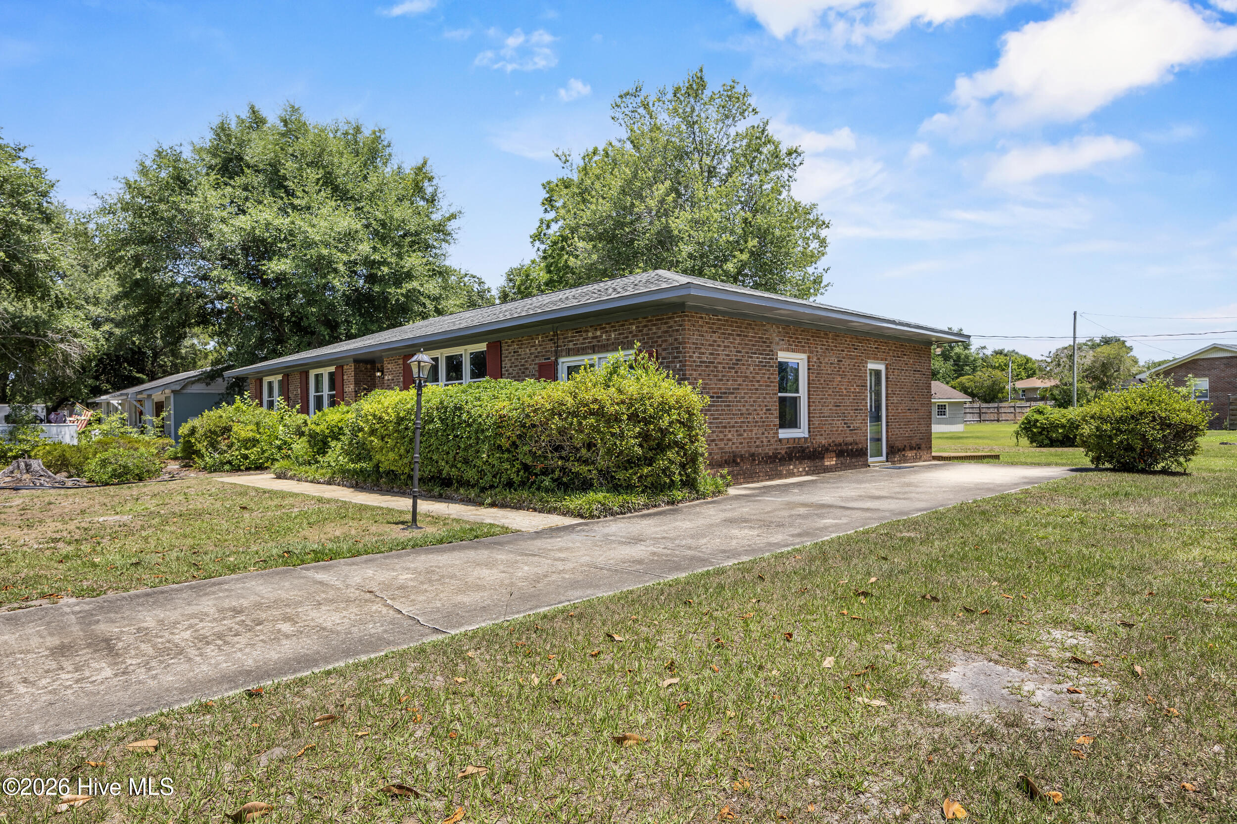 320 Ilex Drive Property Photo 45