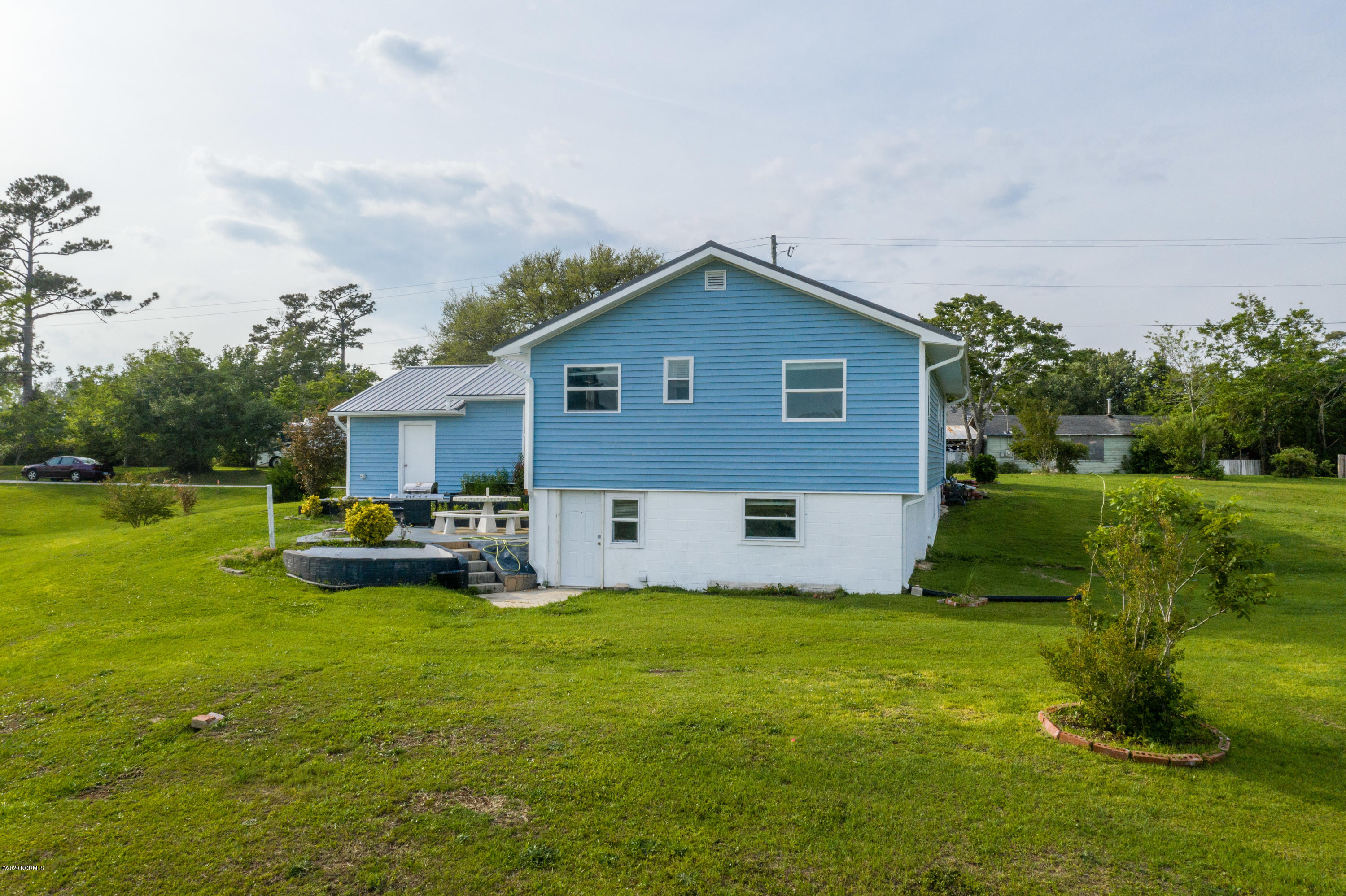 108 Hawkins Creek Lane Property Photo 8